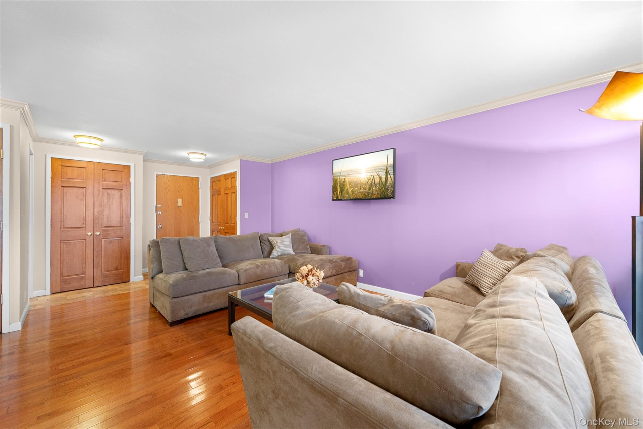 #11 photo, 141 Great Neck Road, Great Neck , NY 11021