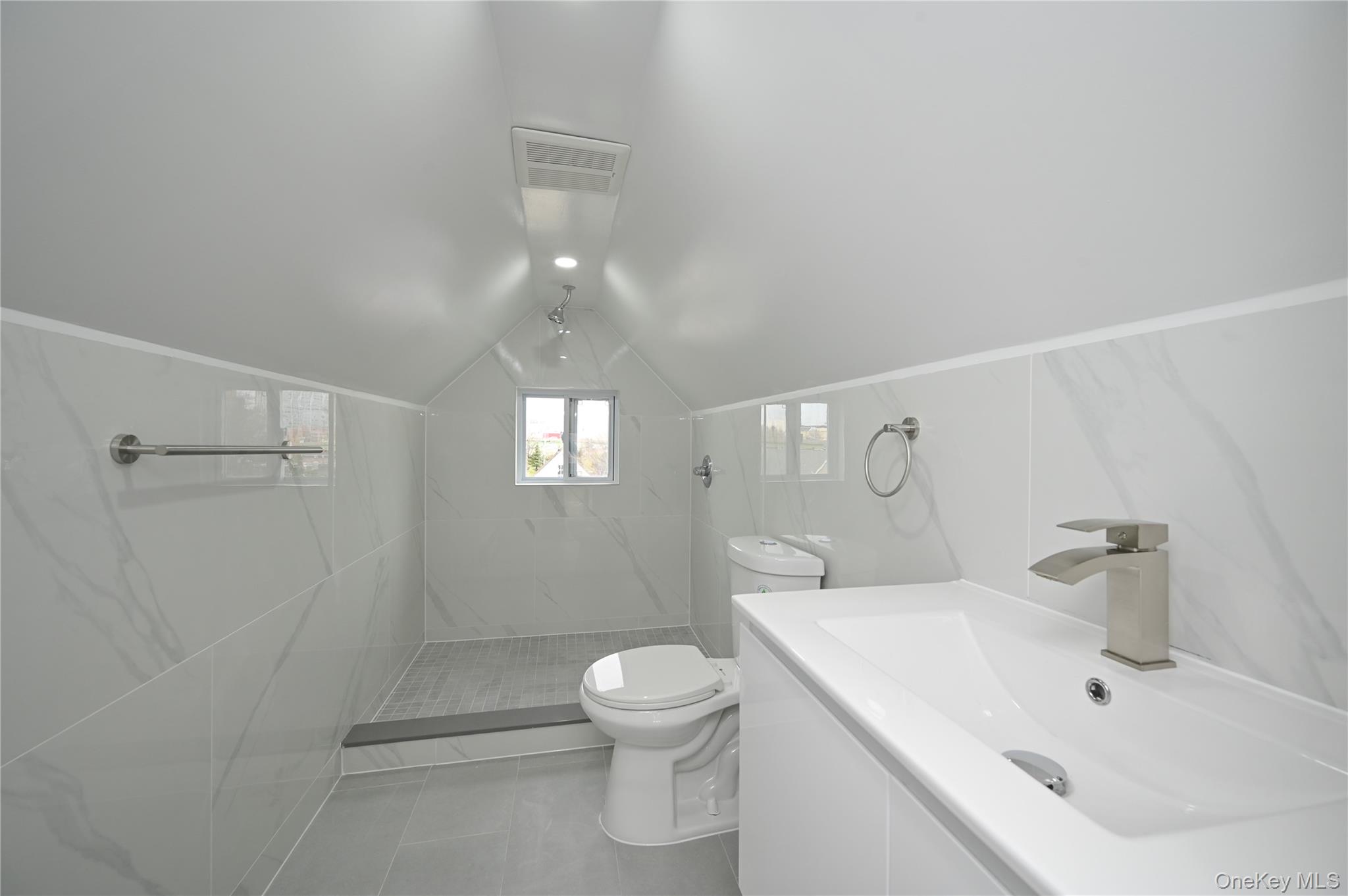 #17 photo, 60-43 Wetherole Street, Rego Park , NY 11373