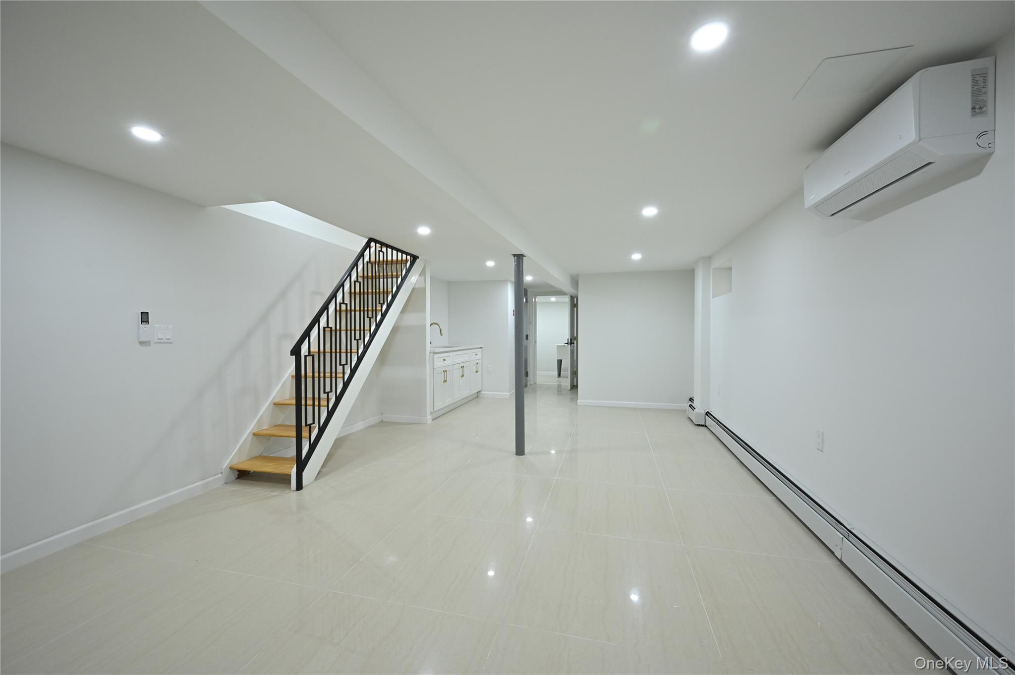 #18 photo, 60-43 Wetherole Street, Rego Park , NY 11373