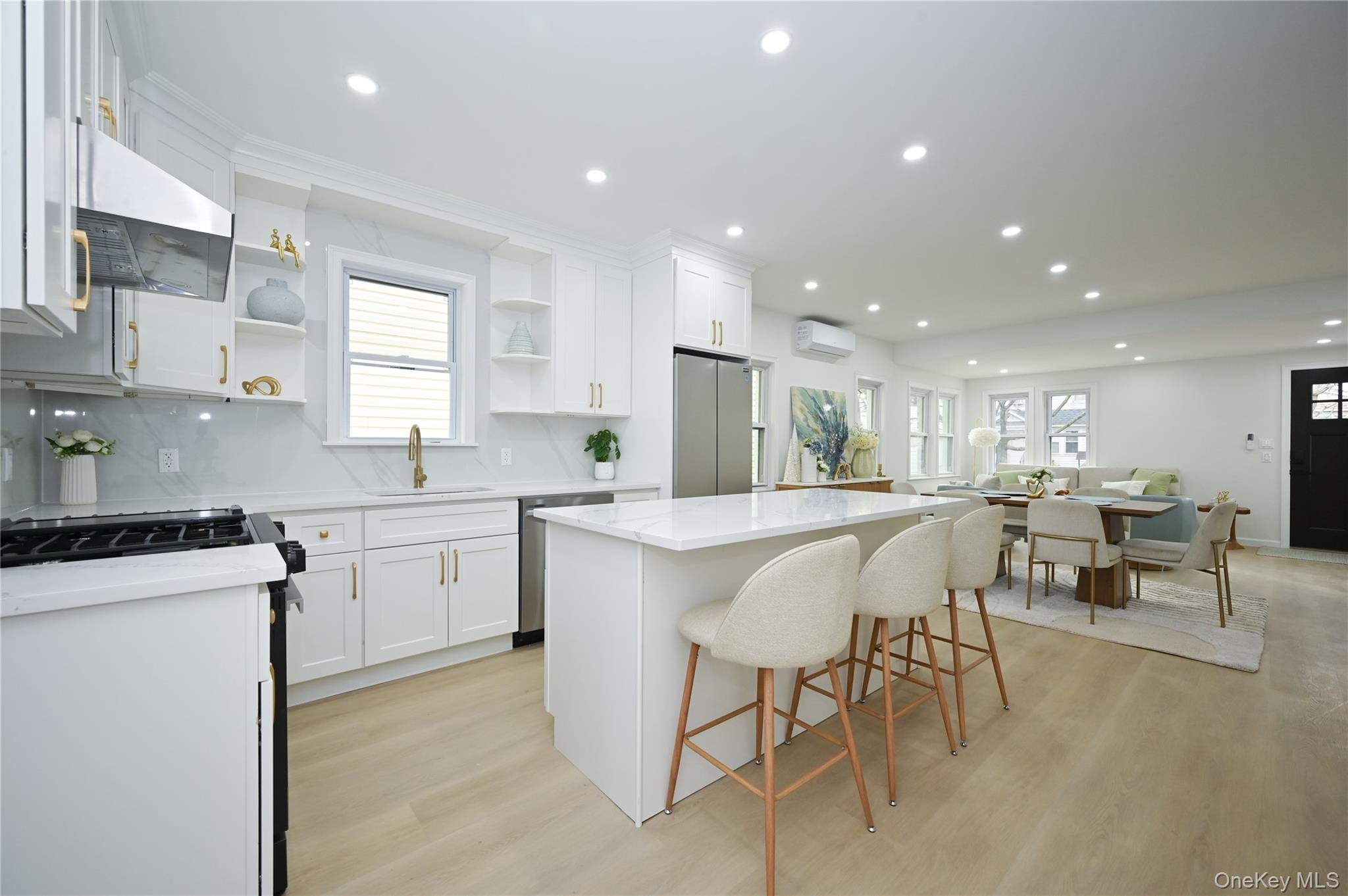 #5 photo, 60-43 Wetherole Street, Rego Park , NY 11373