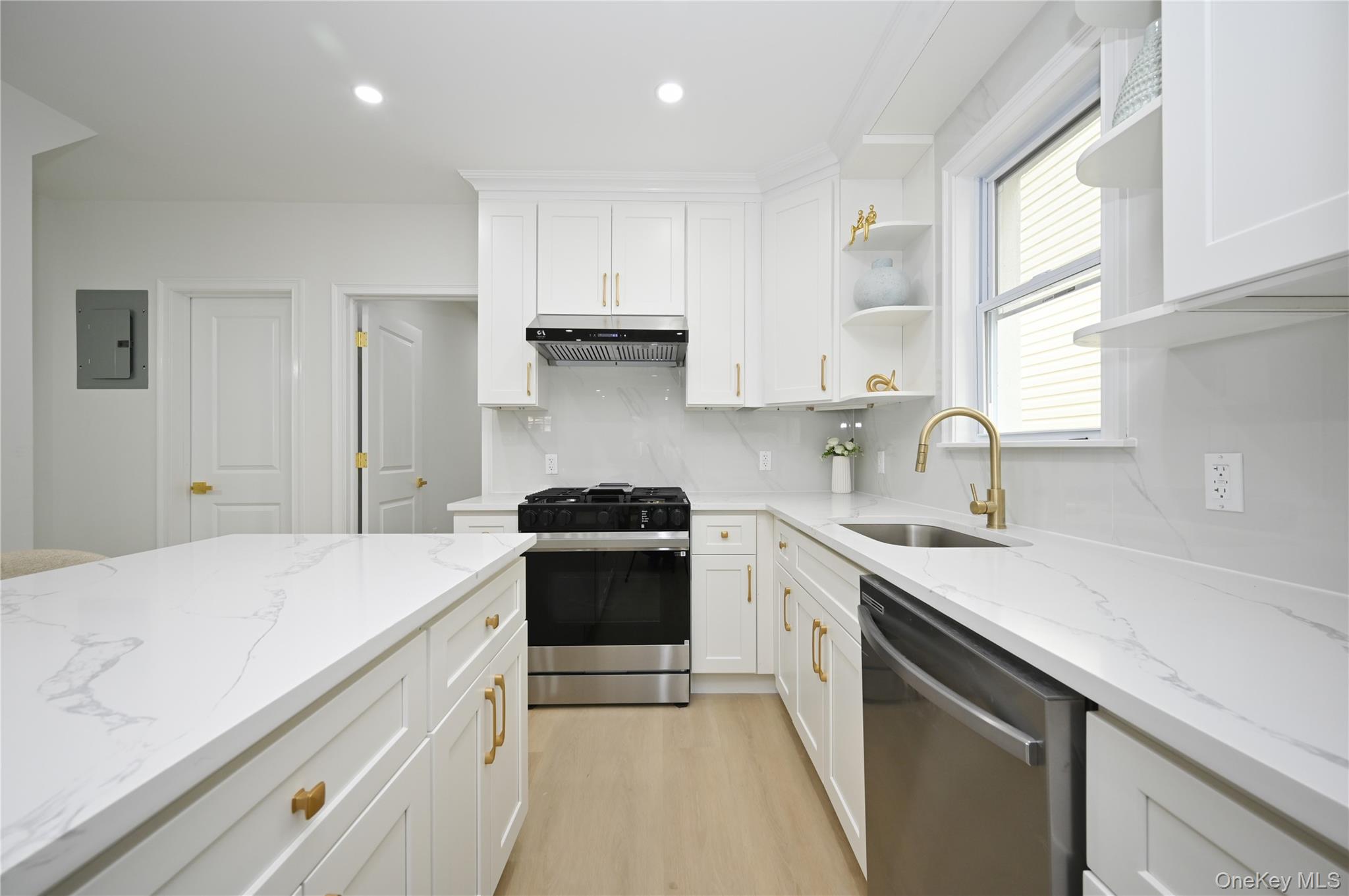 #6 photo, 60-43 Wetherole Street, Rego Park , NY 11373