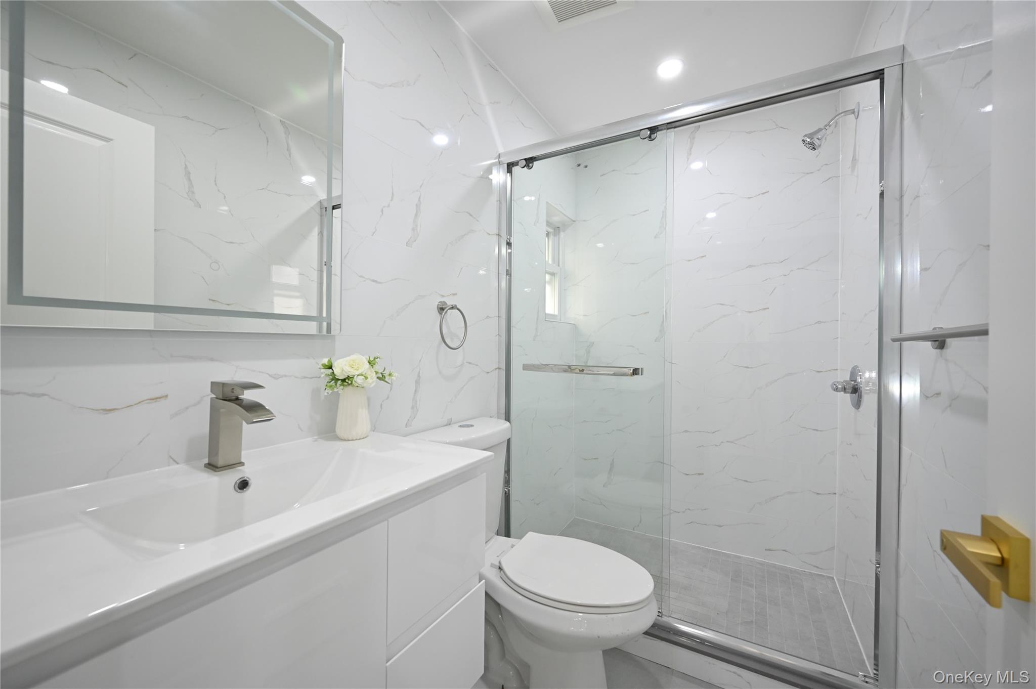 #8 photo, 60-43 Wetherole Street, Rego Park , NY 11373