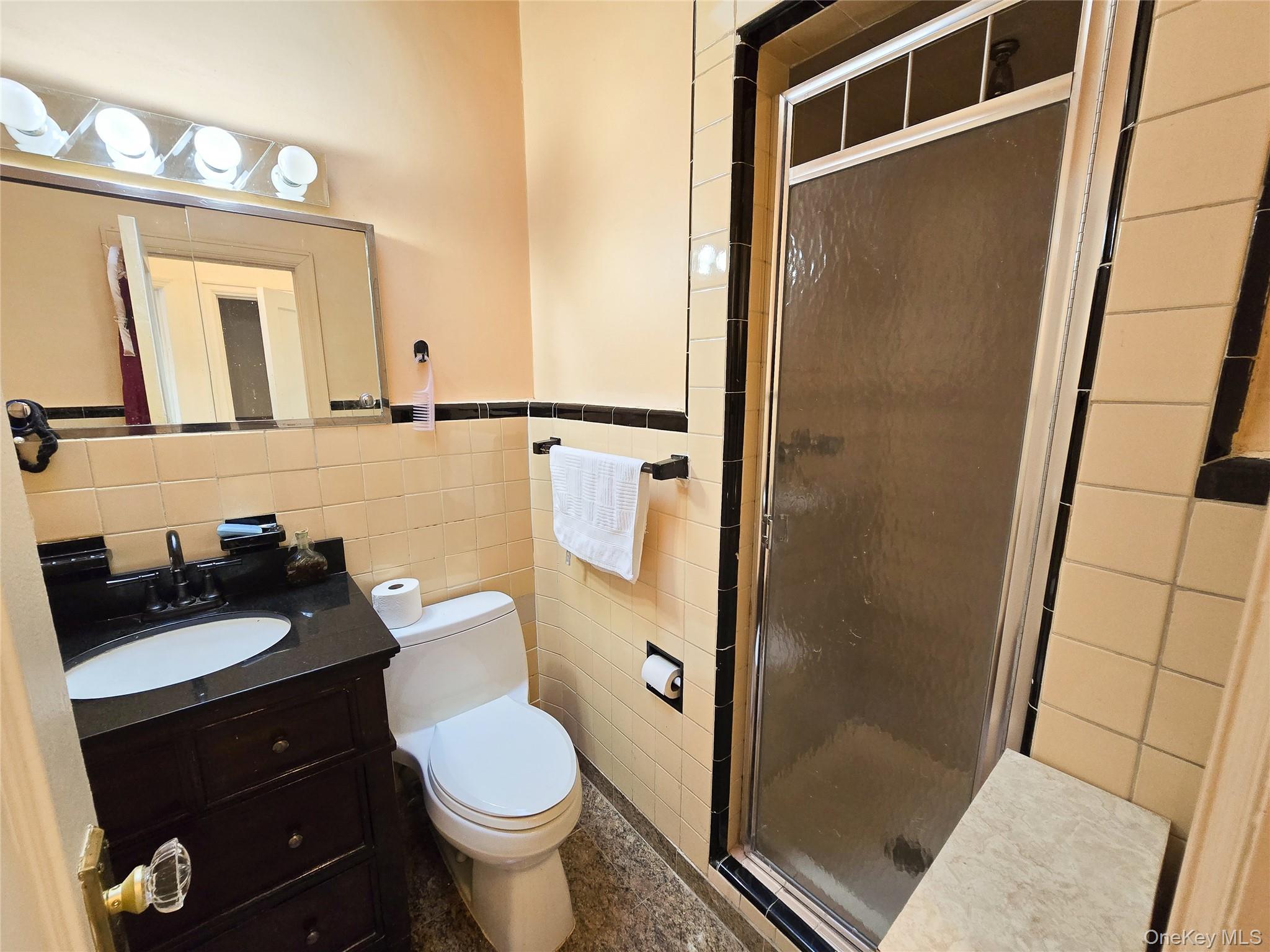 #12 photo, 8571 67th ave Avenue, Rego Park , NY 11374