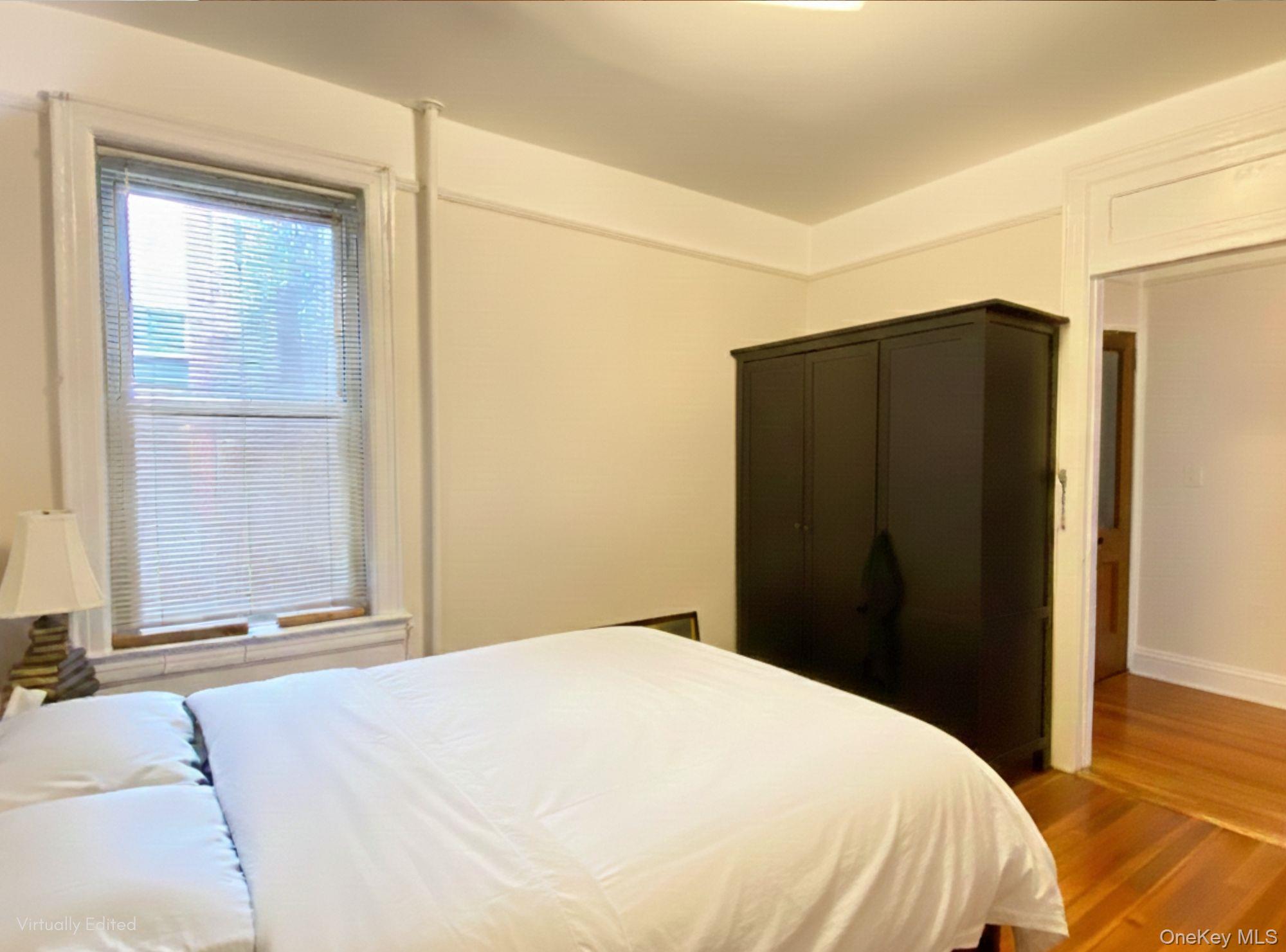 #10 photo, 35-51 30th Street, Astoria , NY 11106