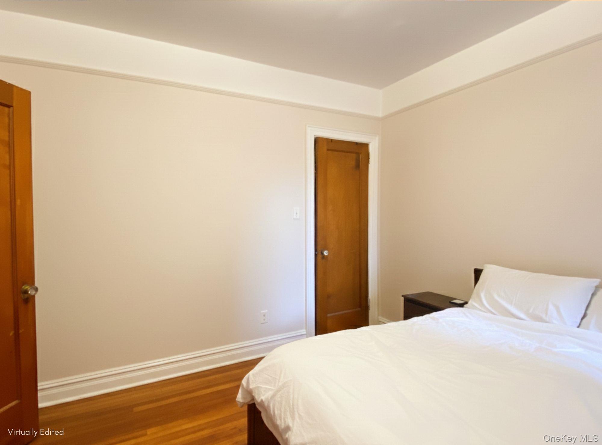 #11 photo, 35-51 30th Street, Astoria , NY 11106