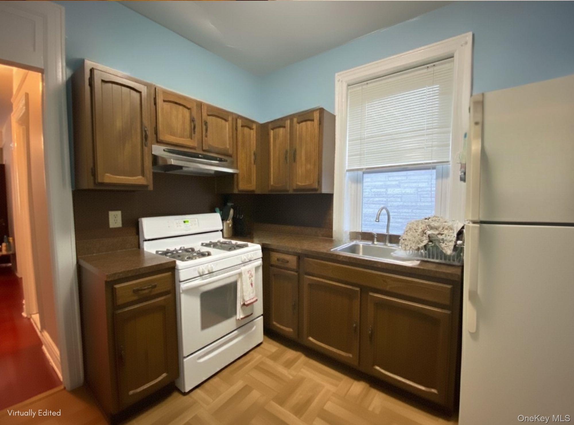 #12 photo, 35-51 30th Street, Astoria , NY 11106