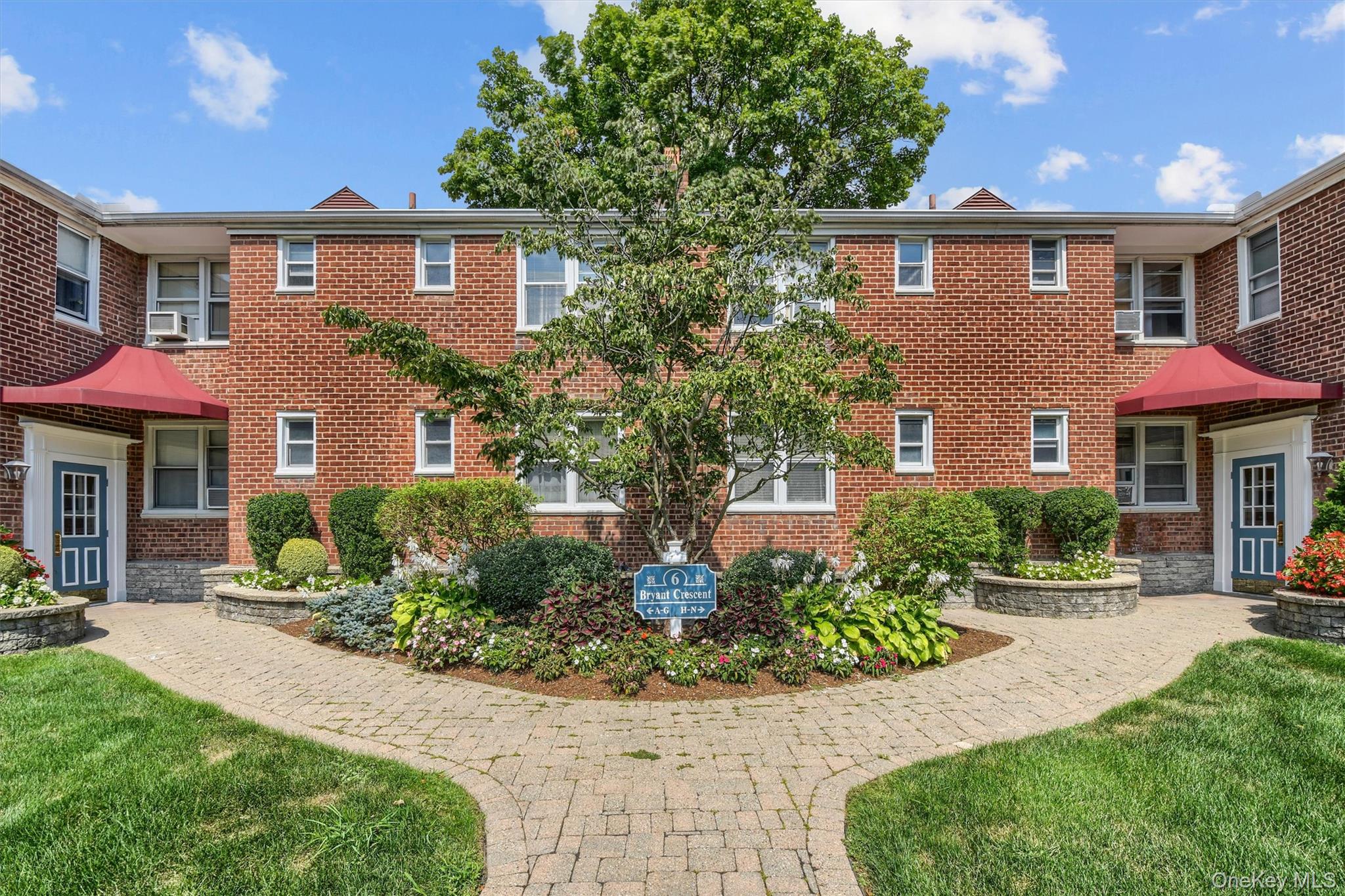 #4 photo, 6 Bryant Crescent, White Plains , NY 10605