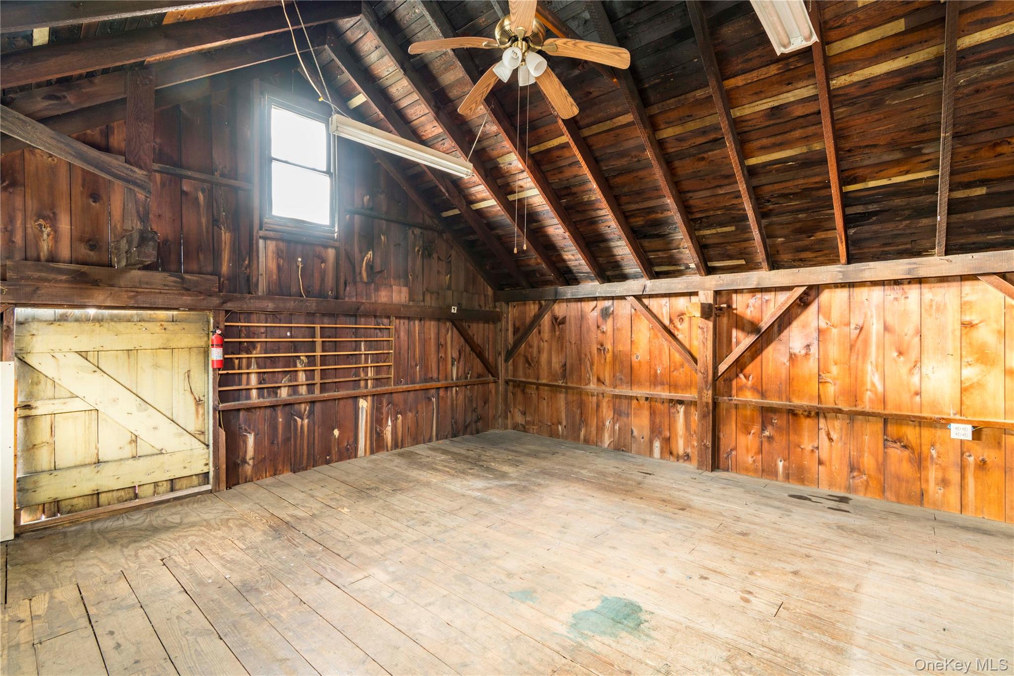 #18 photo, 9 Maple Street, Glenham , NY 12527