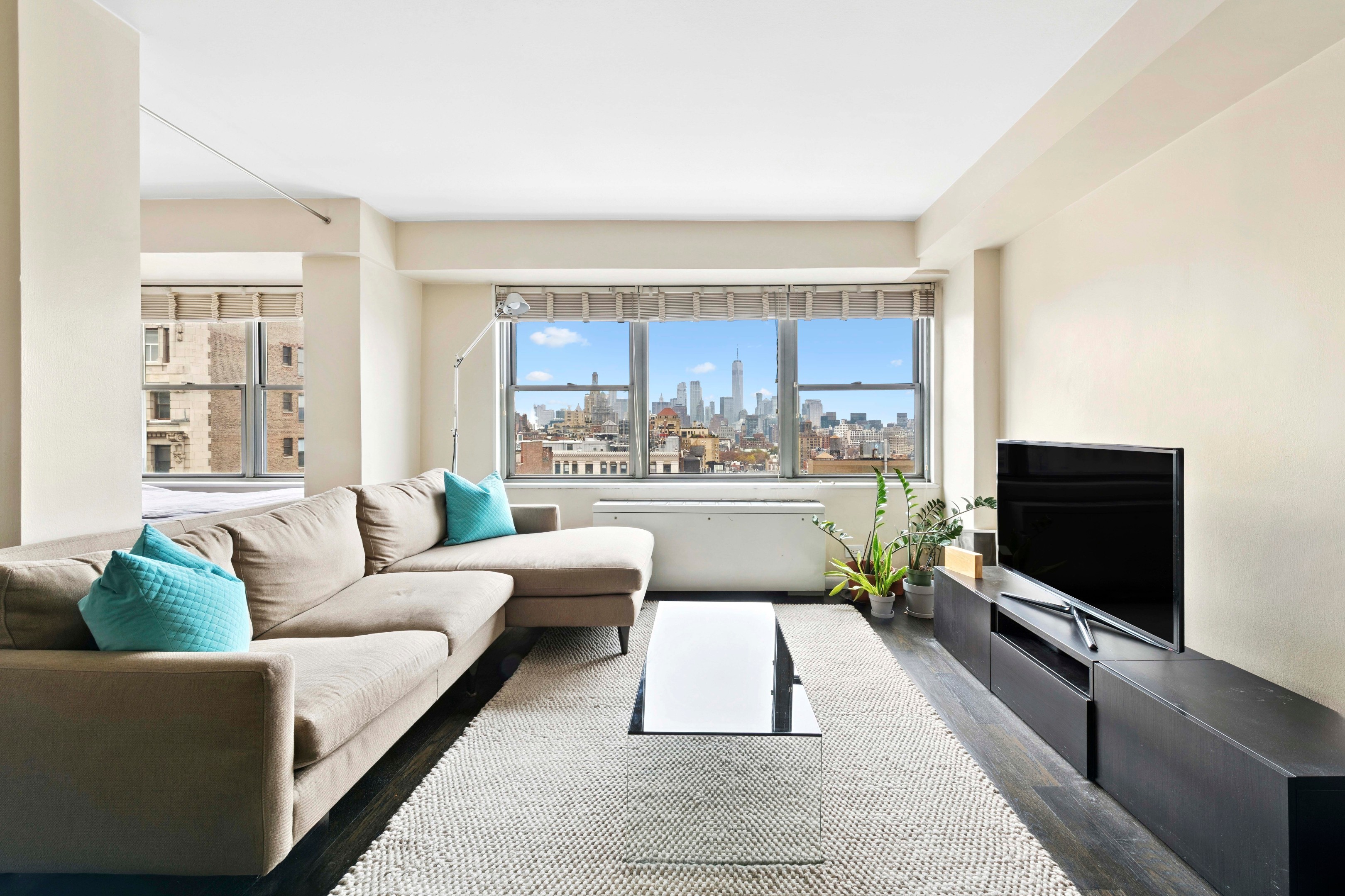 #5 photo, 10 W 15th Street, Flatiron , NY 10011