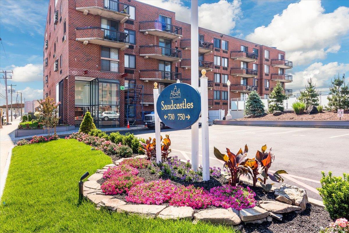 #1 photo, 730 W Broadway, Long Beach , NY 11561