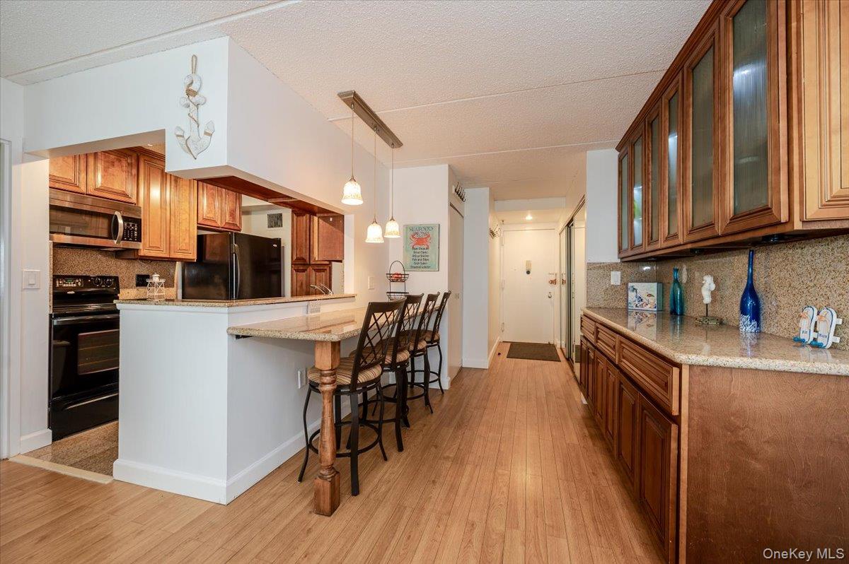 #7 photo, 730 W Broadway, Long Beach , NY 11561