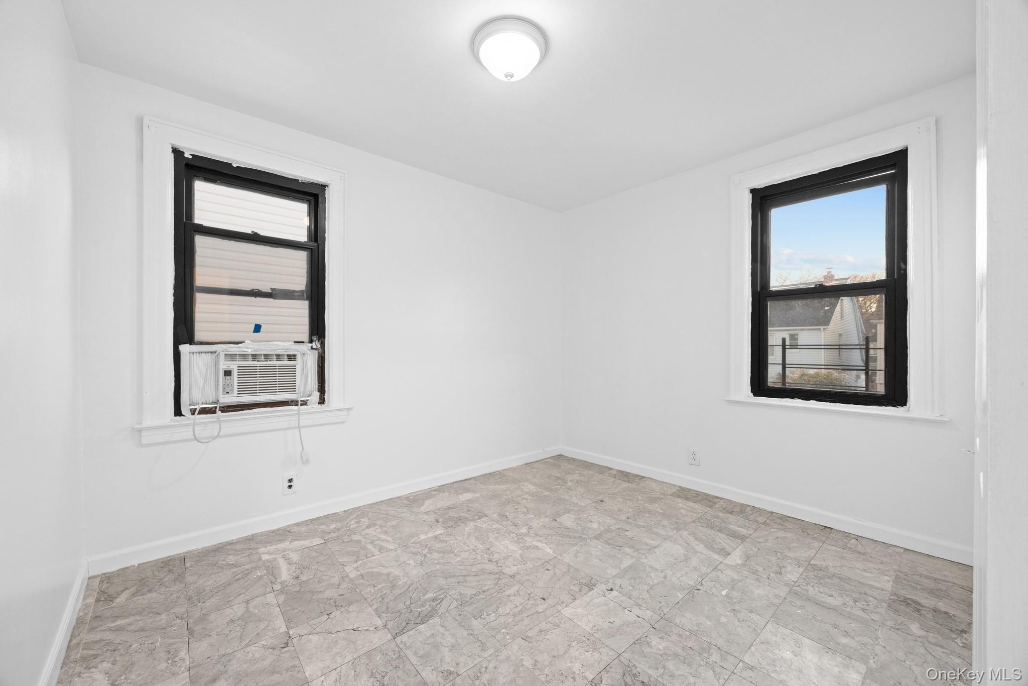 #10 photo, 16737 109th Road, Jamaica , NY 11433