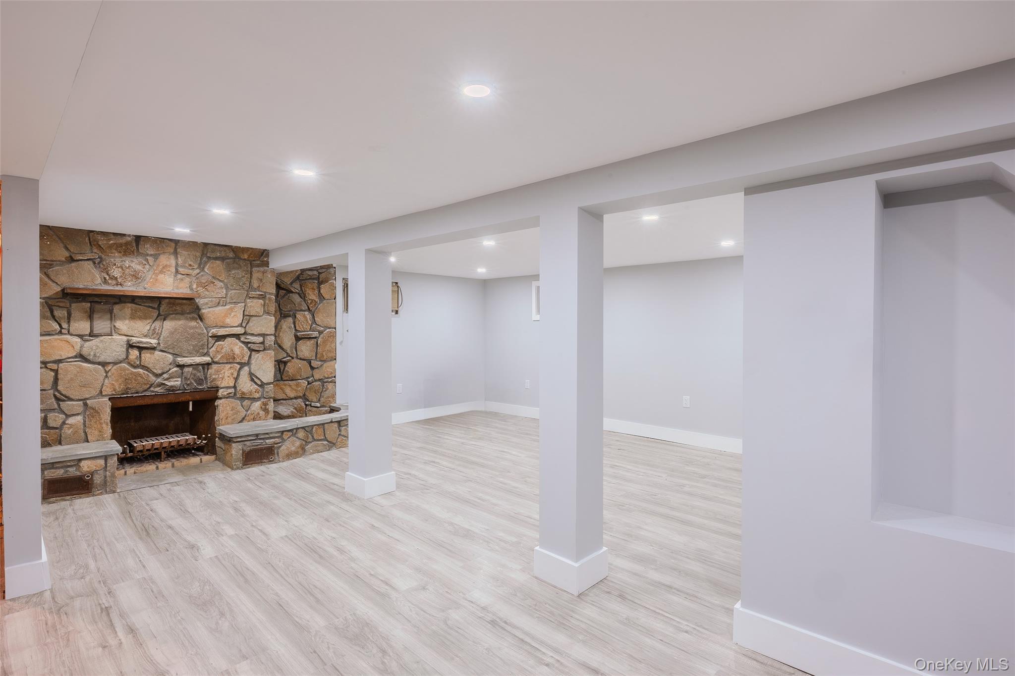 #12 photo, 2100 Beverly Way, Merrick , NY 11566