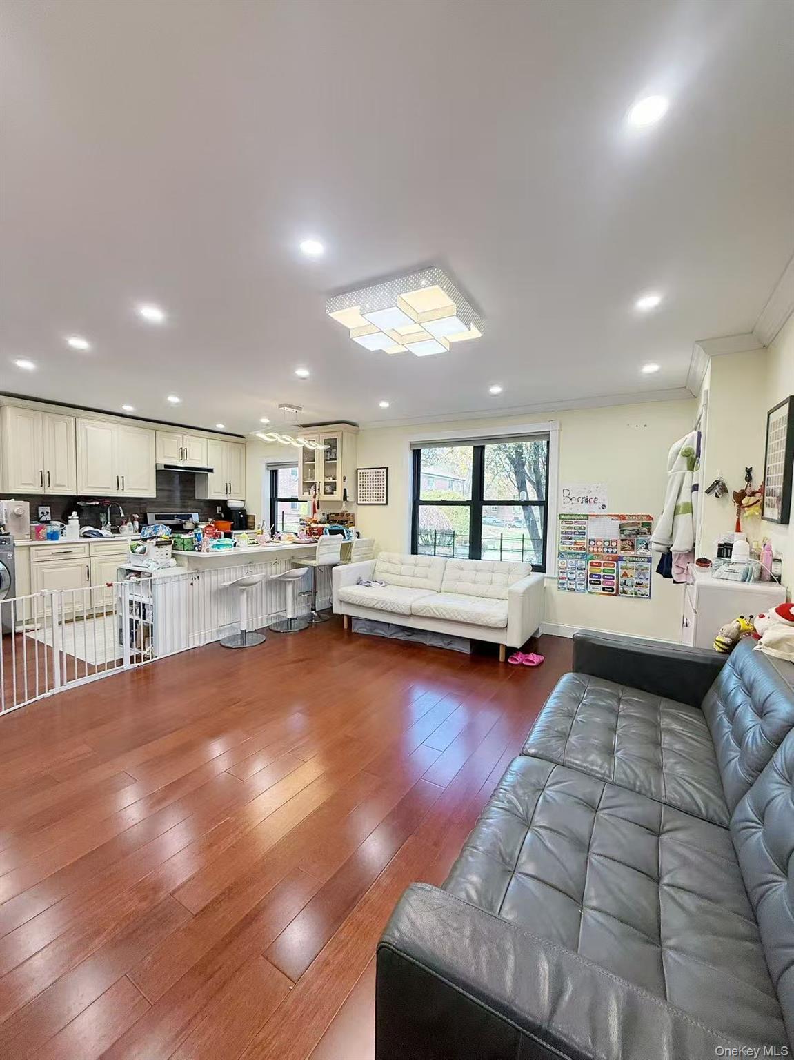 #4 photo, 19636 67 Avenue, Fresh Meadows , NY 11365