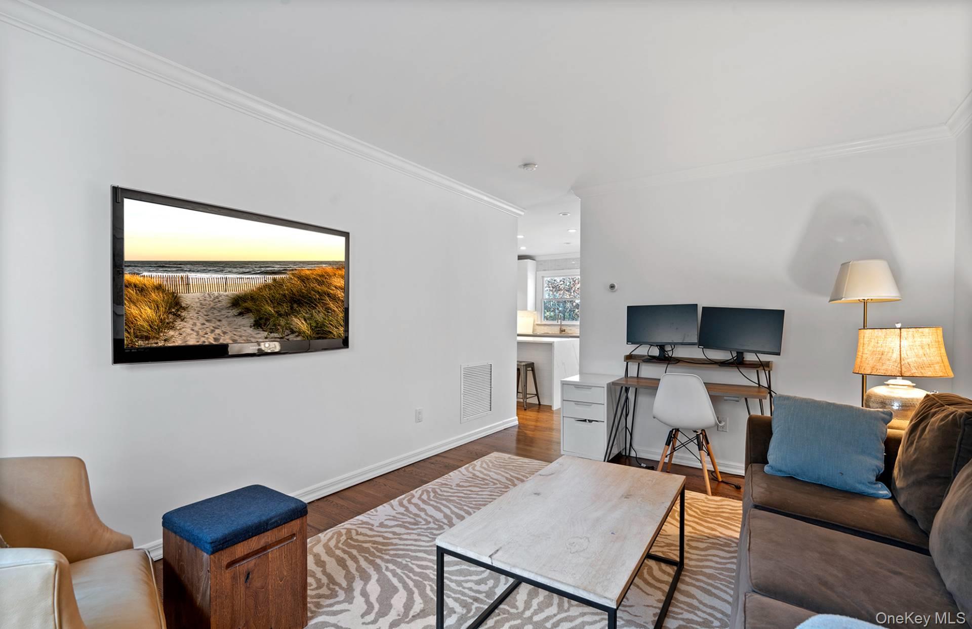 #12 photo, 16 Georgica Woods Lane, Wainscott , NY 11975