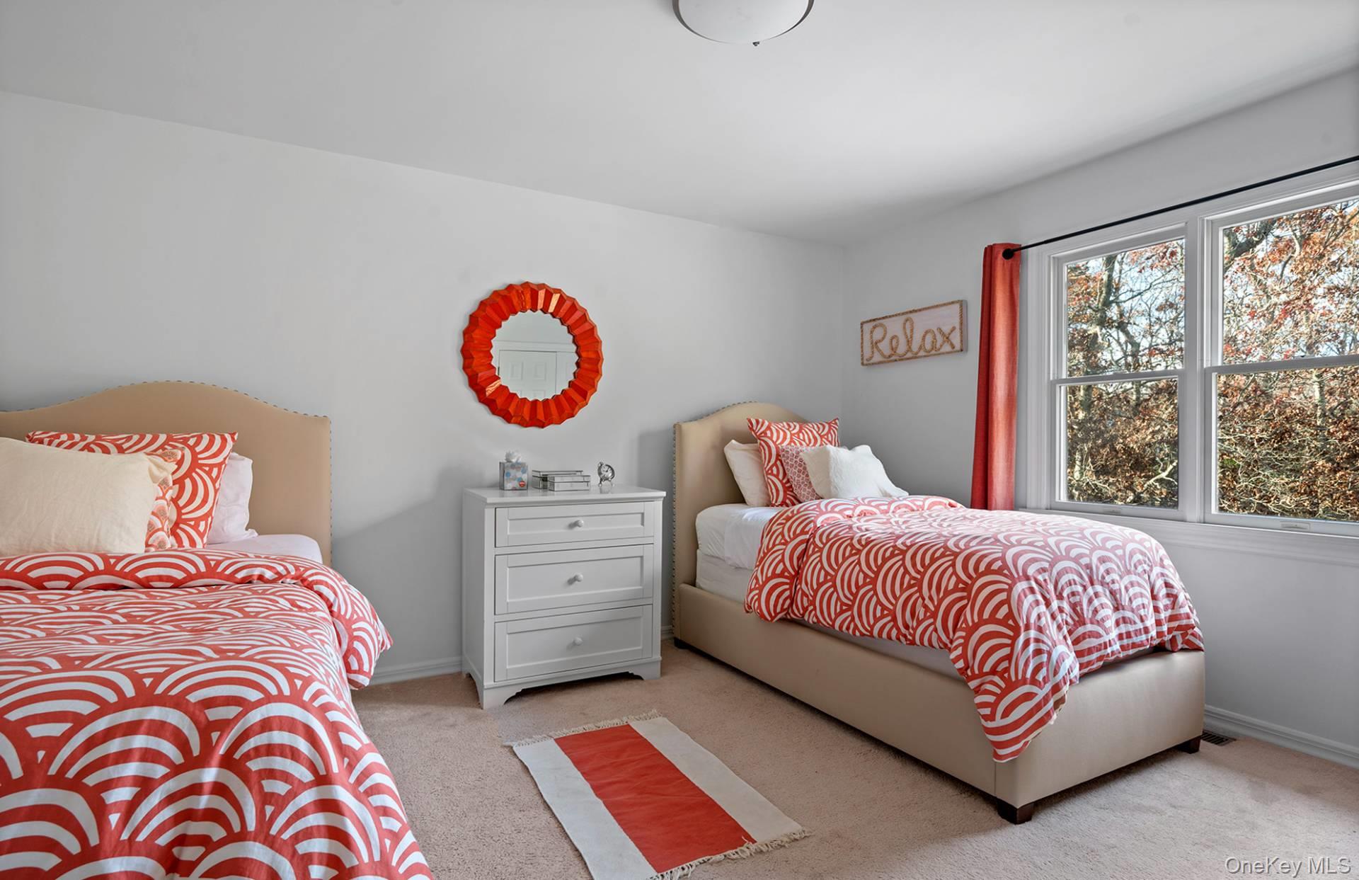 #19 photo, 16 Georgica Woods Lane, Wainscott , NY 11975