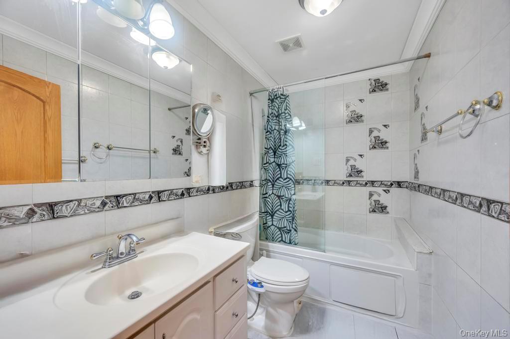 #12 photo, 2 Valley Greens Drive, Valley Stream , NY 11581