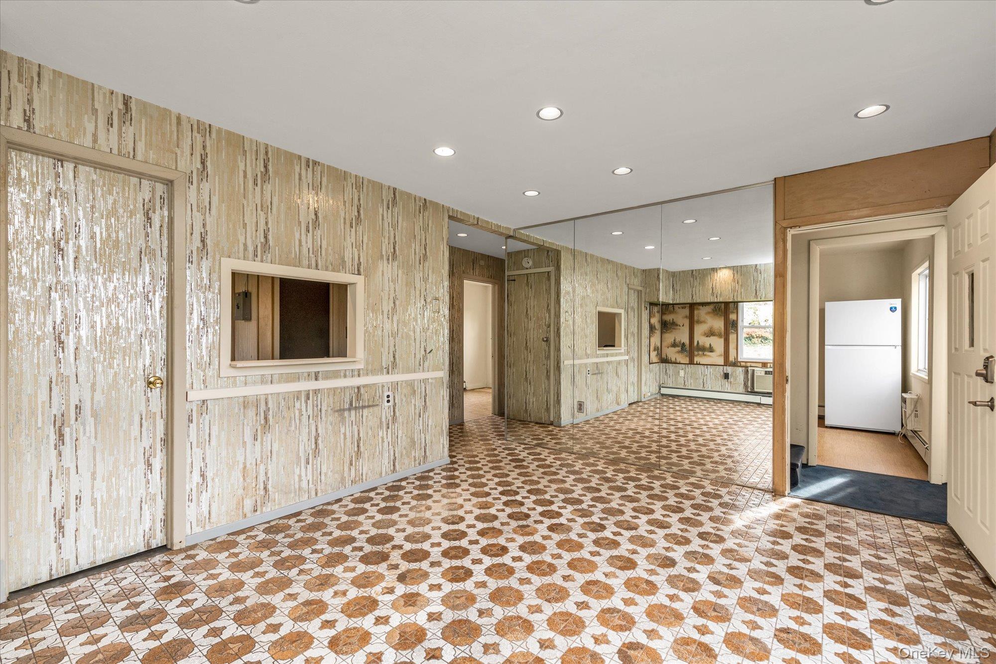 #5 photo, 1 Ranch Lane, Levittown , NY 11756