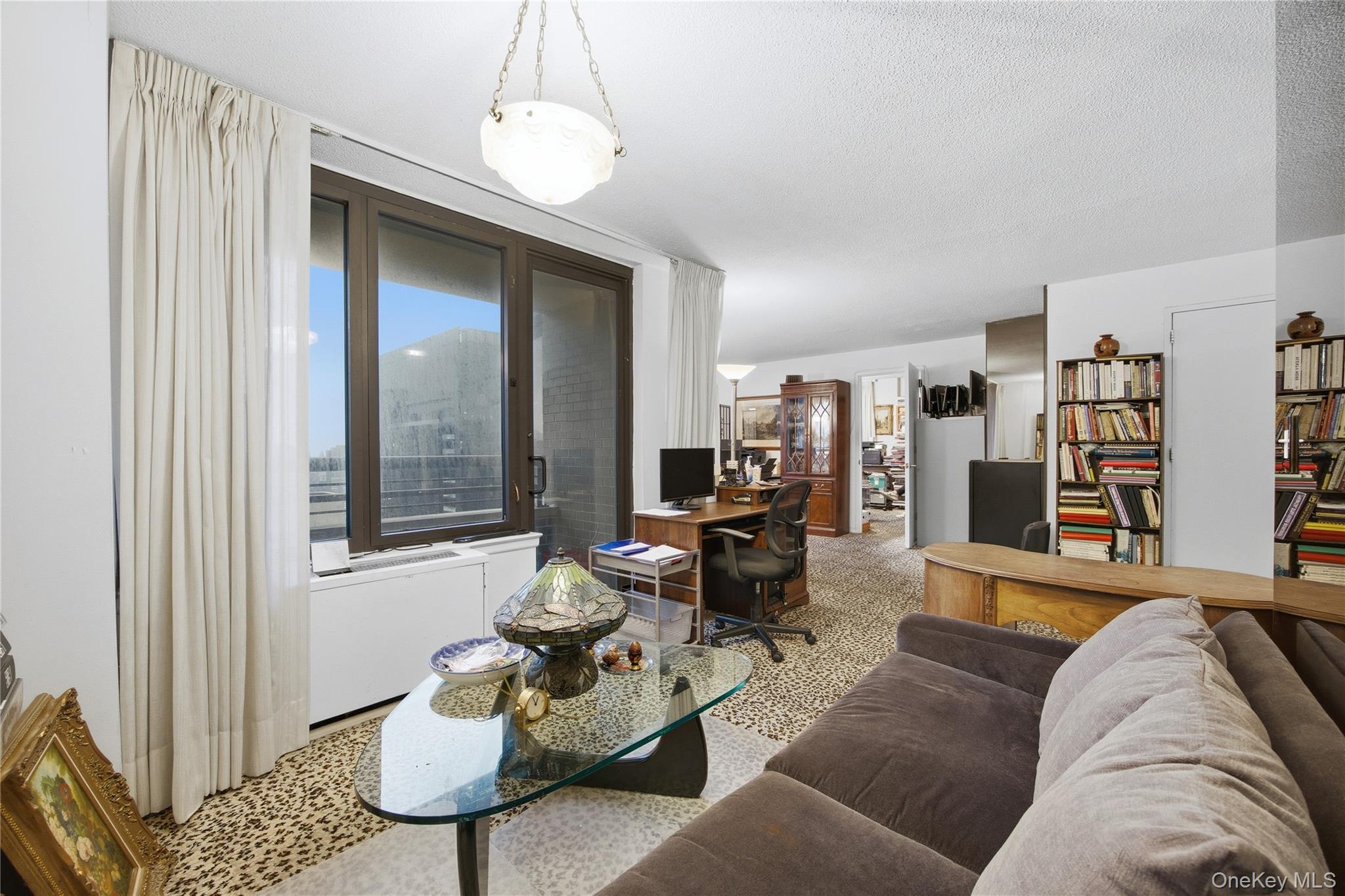 #5 photo, 330 E 38th Street, New York (Manhattan) , NY 10016