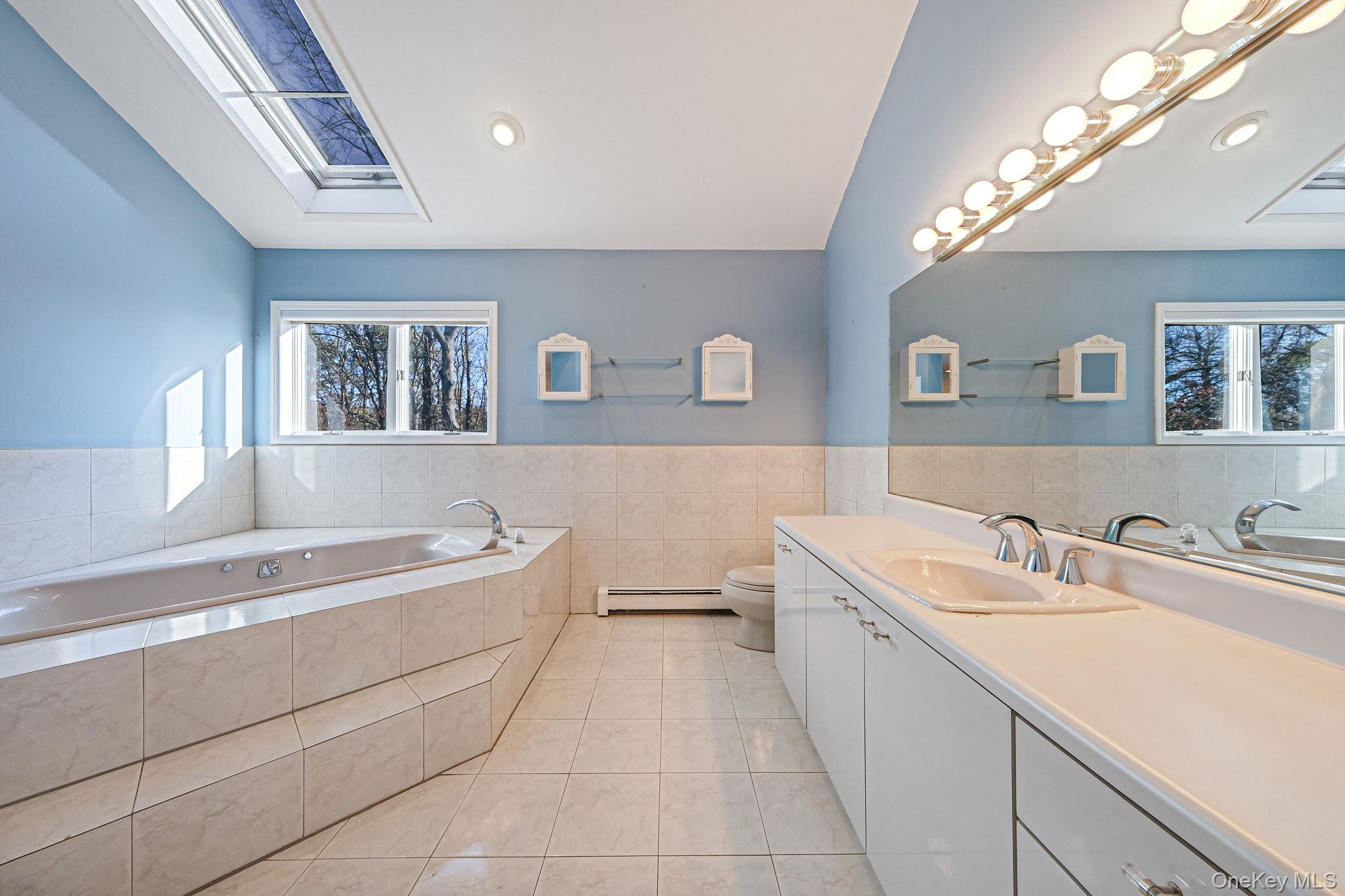 #12 photo, 10 Cori Lane, سوفولك Bohemia , NY 11716