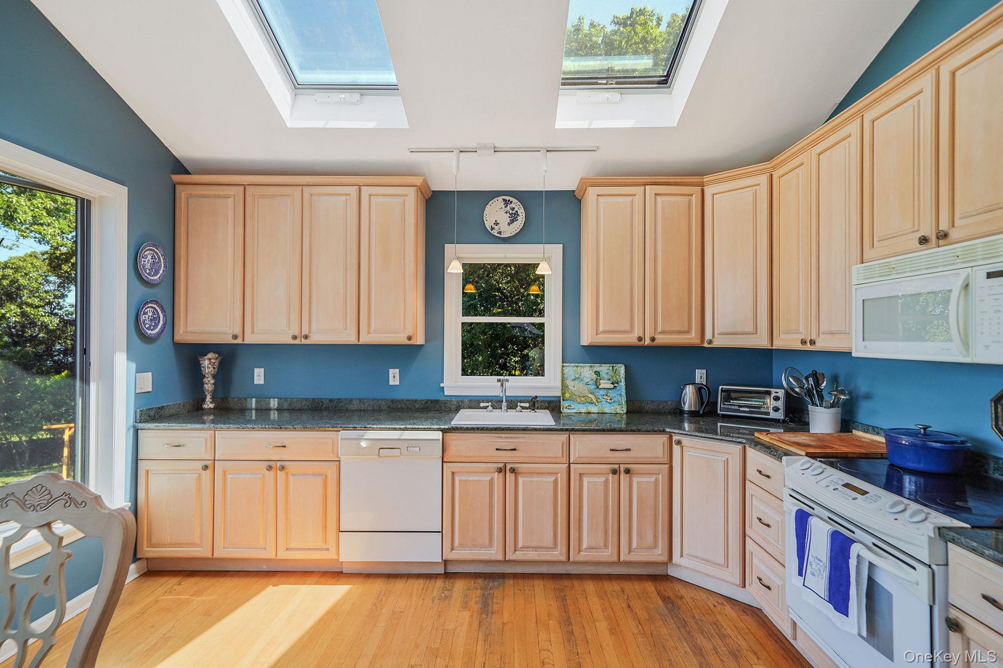 #11 photo, 321 Sound Beach Boulevard, Sound Beach , NY 11789