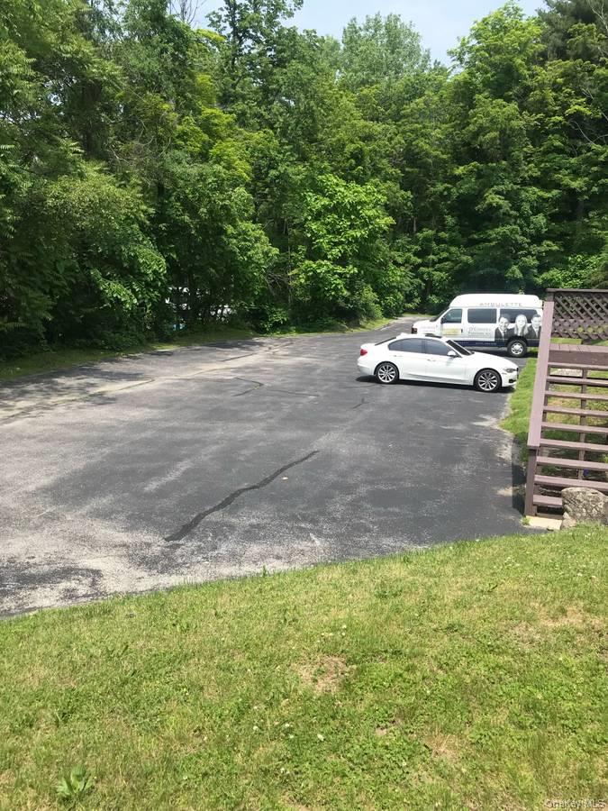 #17 photo, 7 Pine Woods Road, Hyde Park , NY 12538