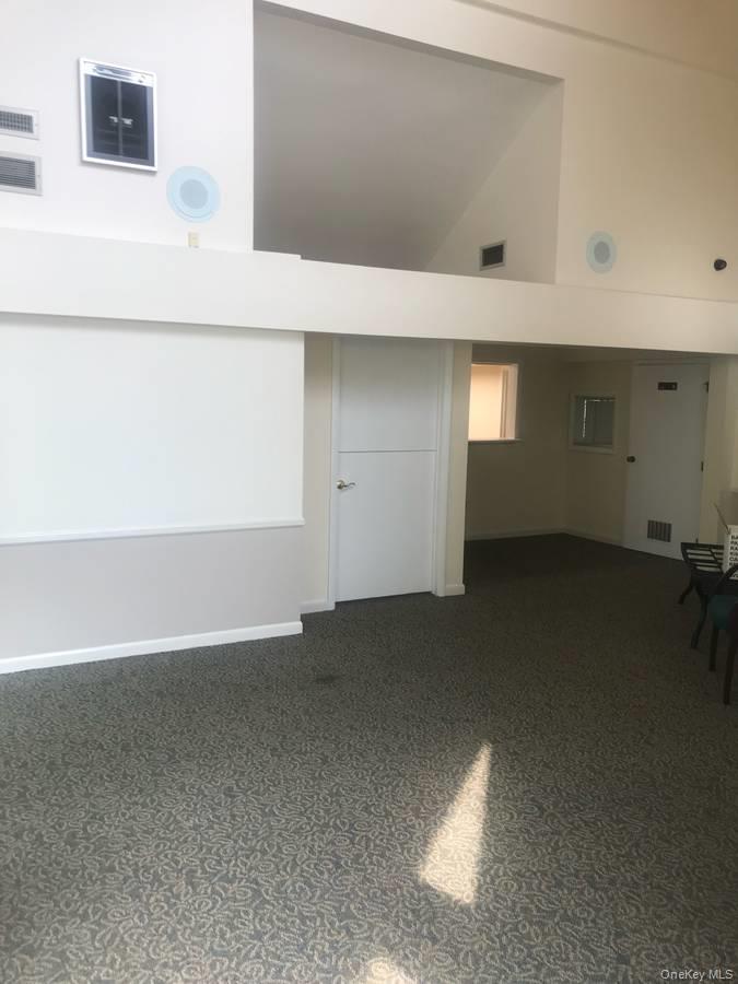 #8 photo, 7 Pine Woods Road, Hyde Park , NY 12538