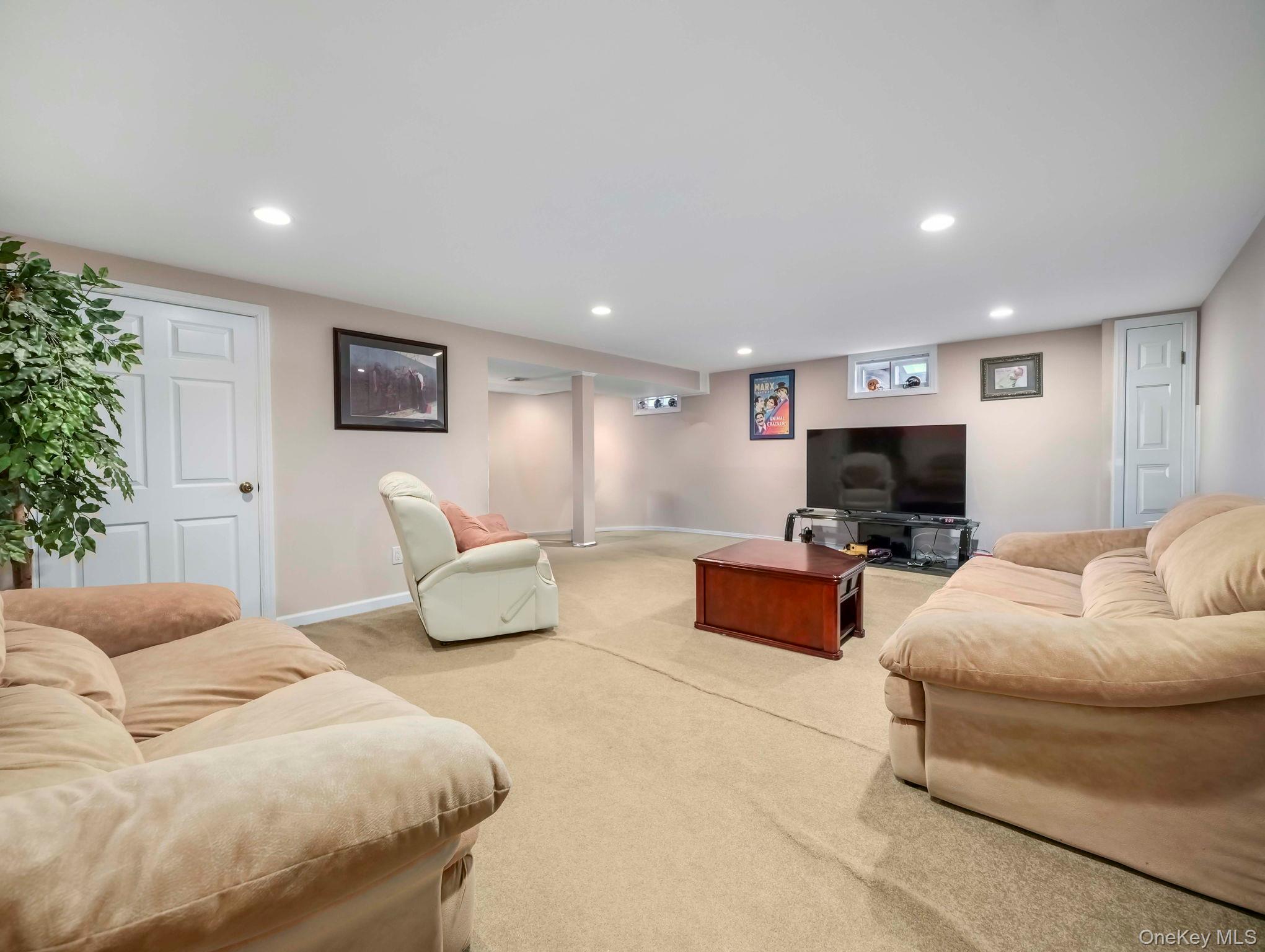 #16 photo, 19 Hillside Avenue, Suffern , NY 10901