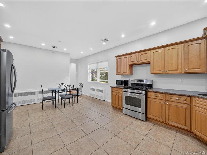 #8 photo, 75 Herrick Avenue, Spring Valley , NY 10977