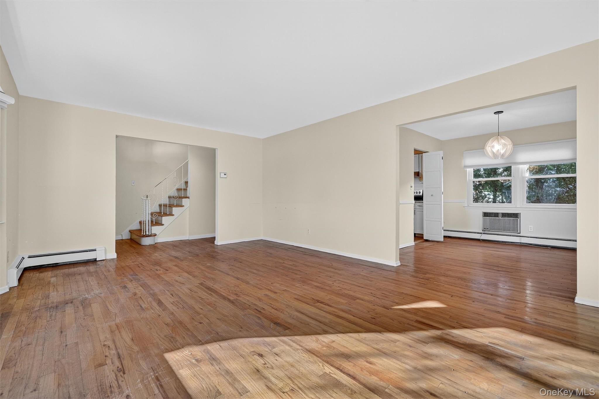 #12 photo, 603 Foxhurst Road, Baldwin , NY 11510