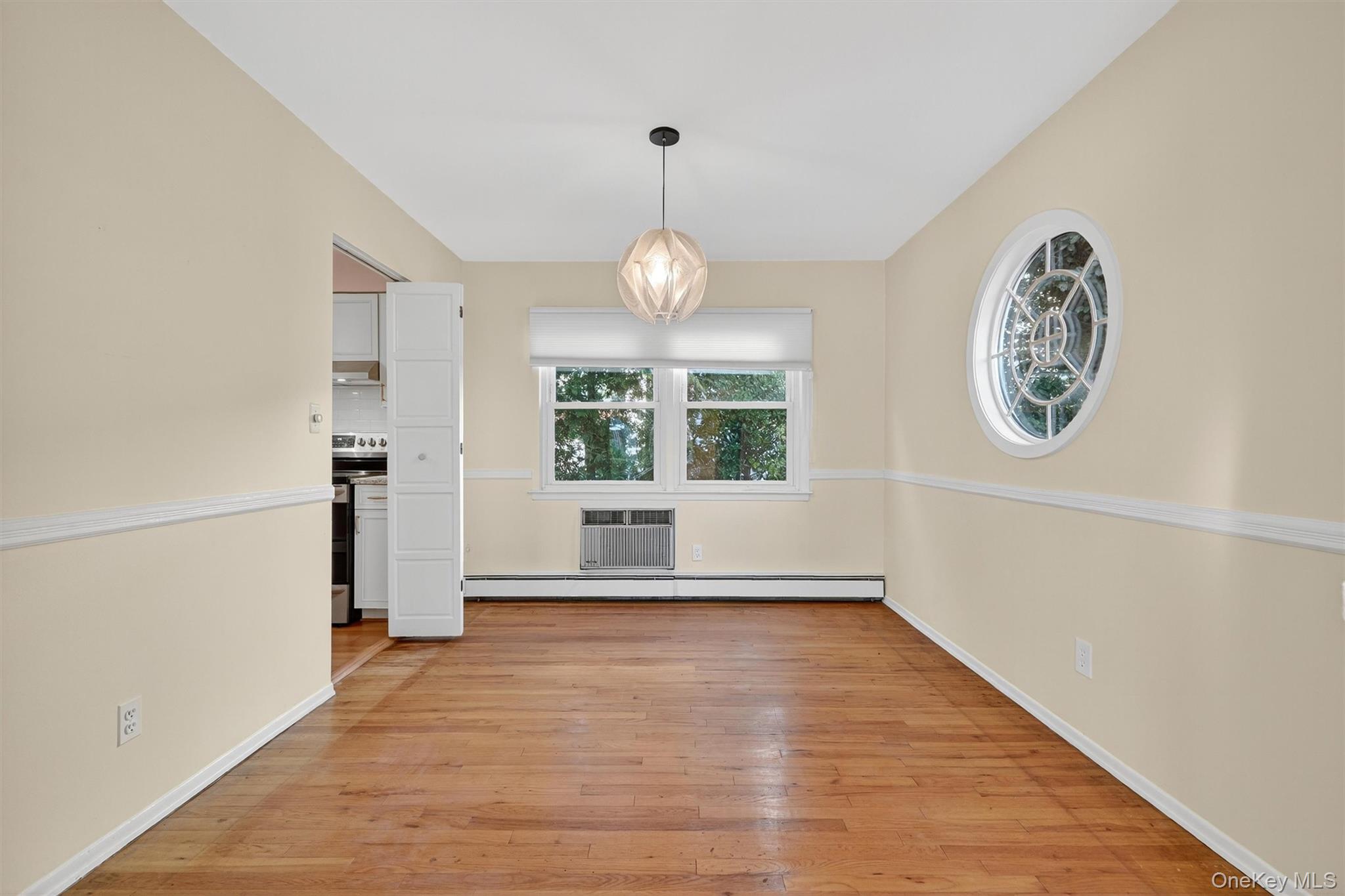 #14 photo, 603 Foxhurst Road, Baldwin , NY 11510