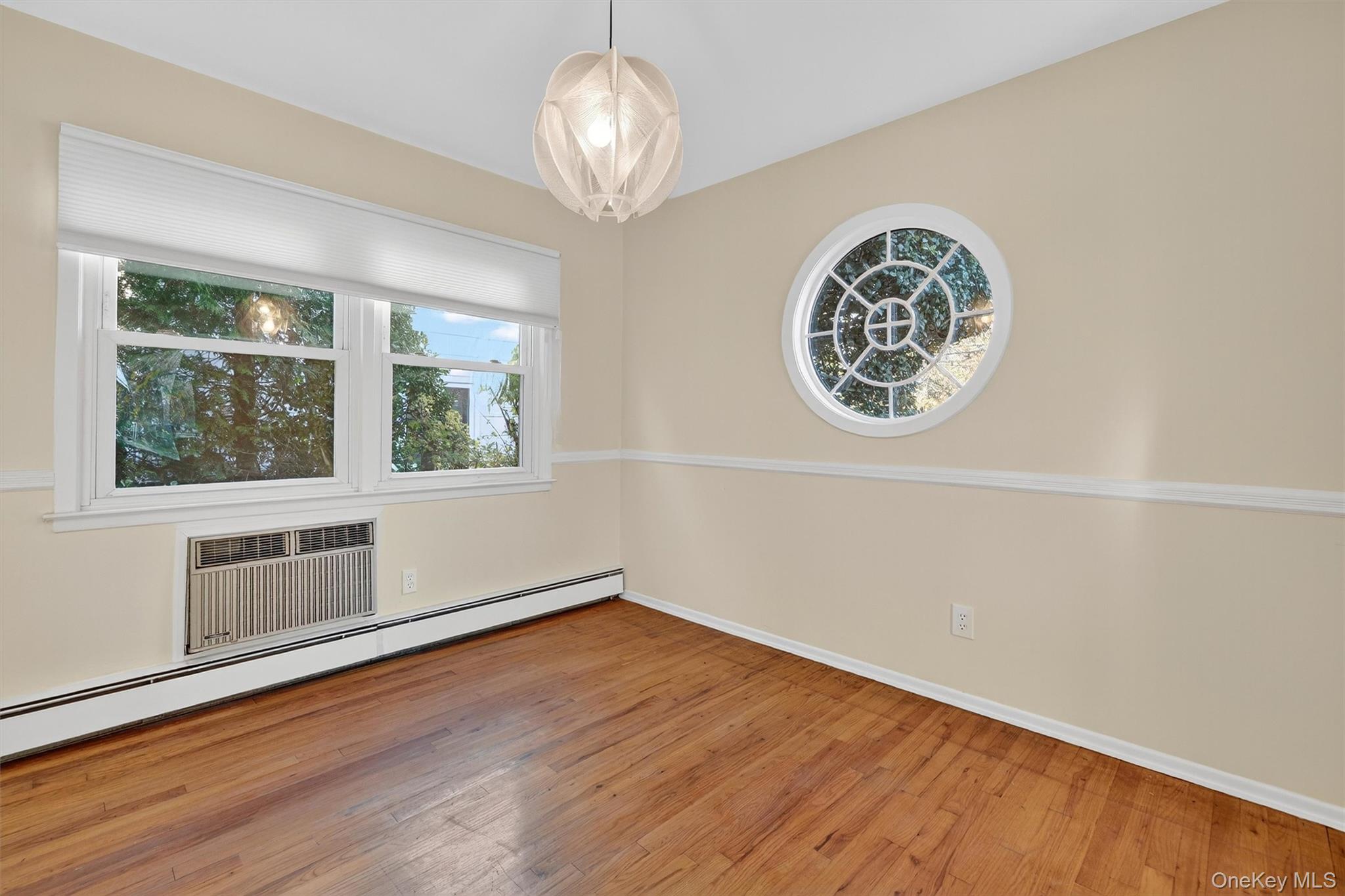 #15 photo, 603 Foxhurst Road, Baldwin , NY 11510