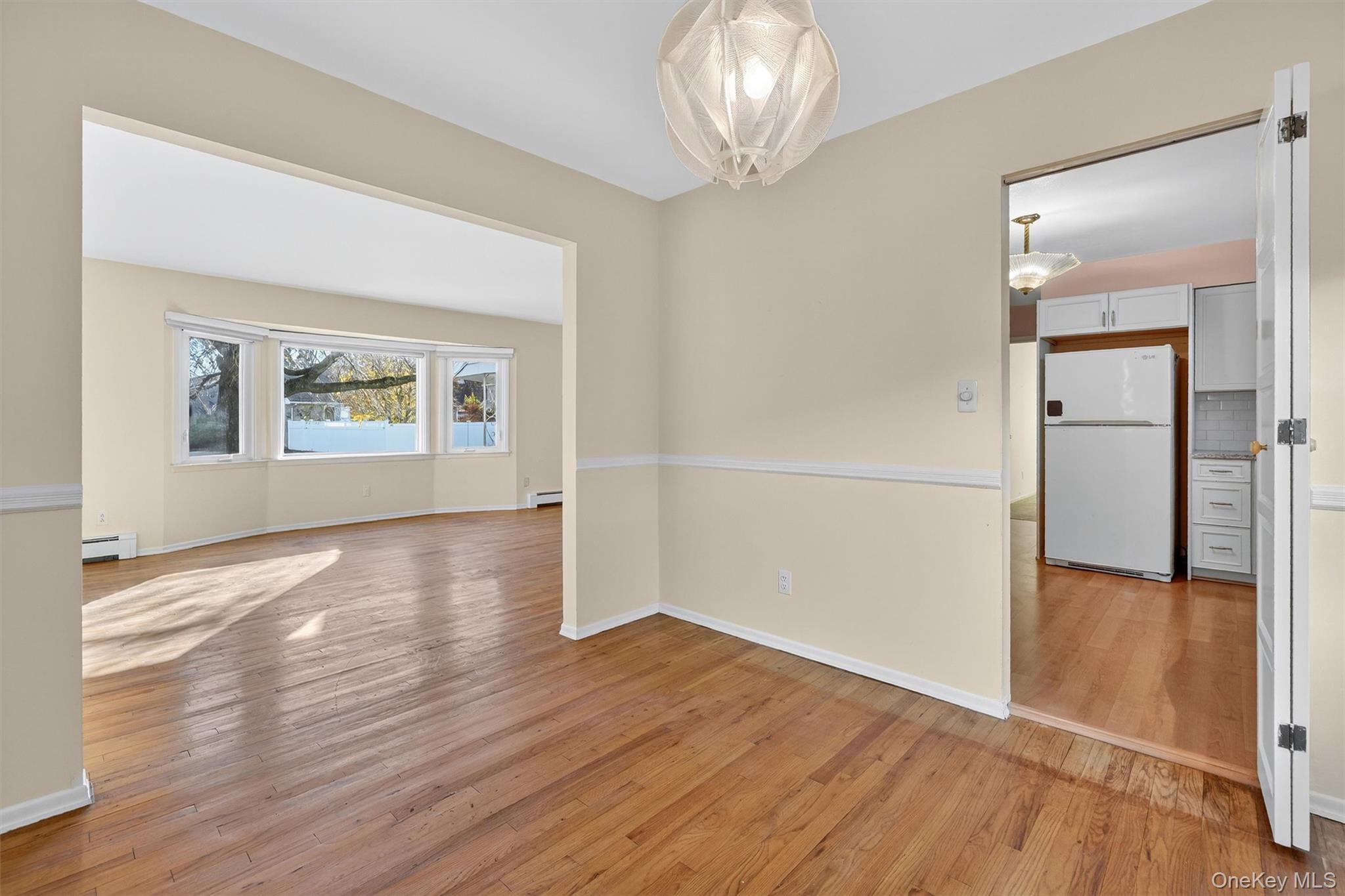 #16 photo, 603 Foxhurst Road, Baldwin , NY 11510