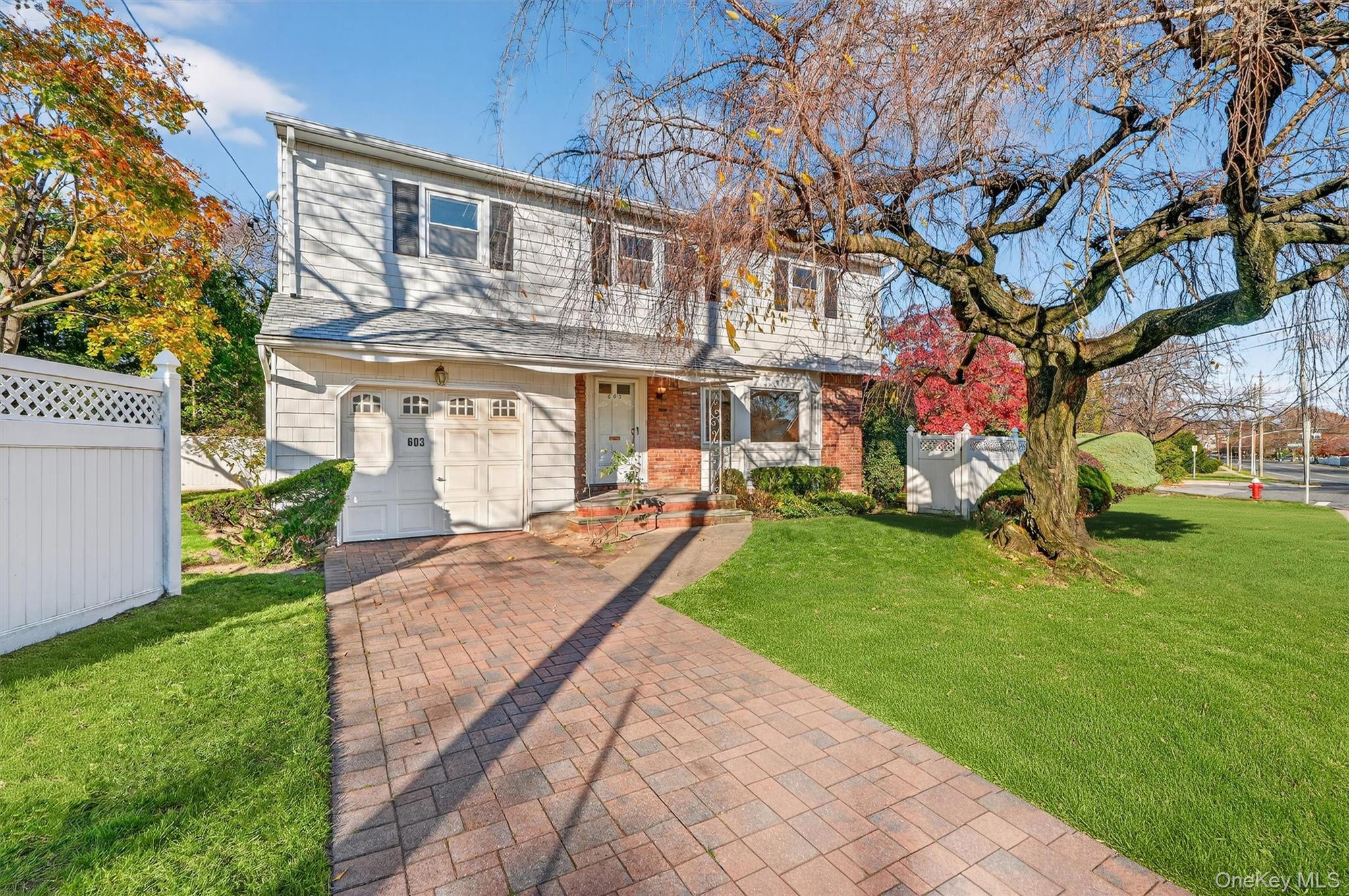 #5 photo, 603 Foxhurst Road, Baldwin , NY 11510