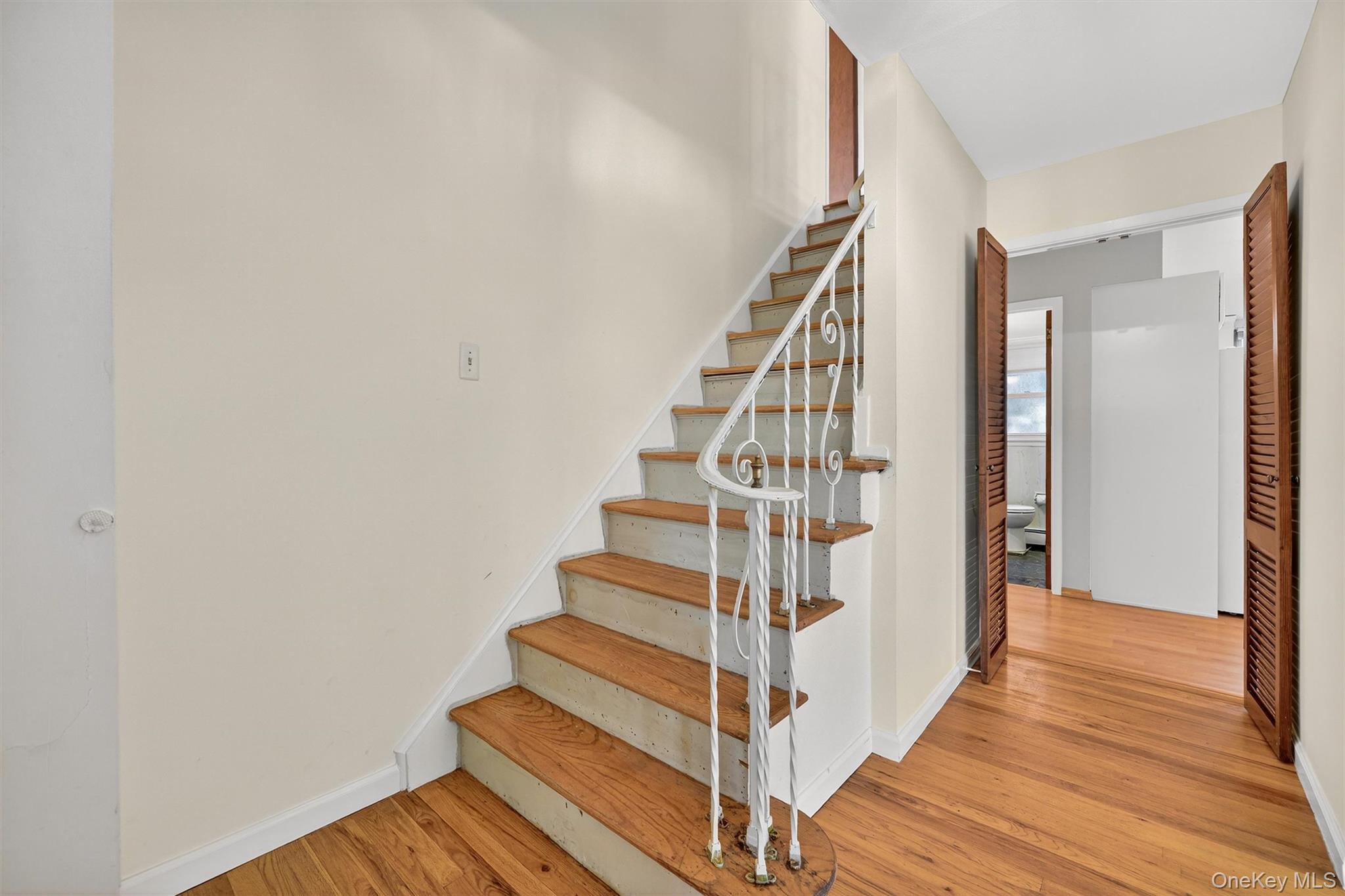 #7 photo, 603 Foxhurst Road, Baldwin , NY 11510