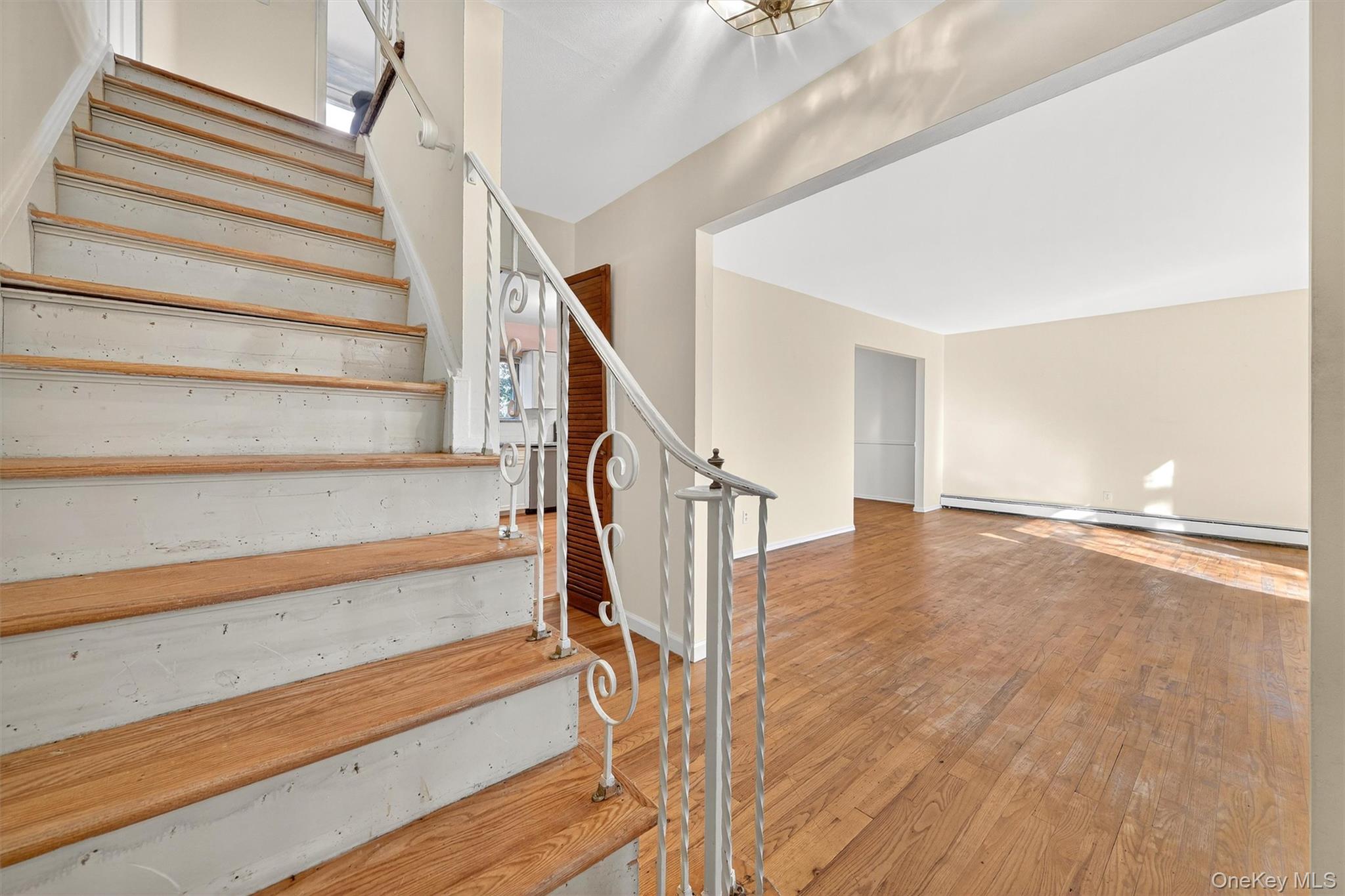 #8 photo, 603 Foxhurst Road, Baldwin , NY 11510