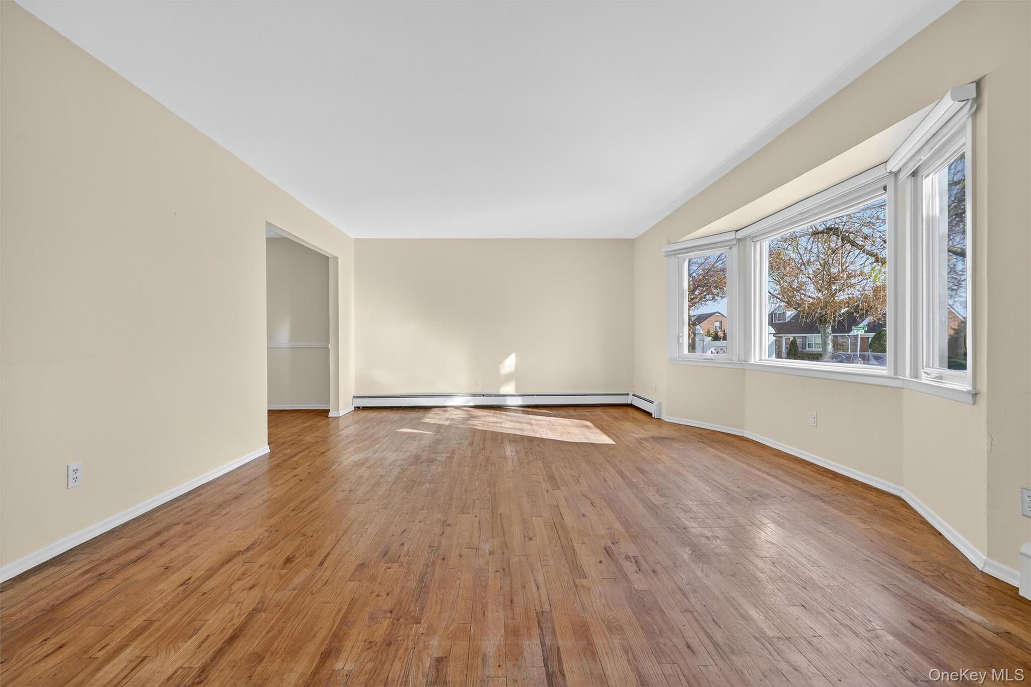 #9 photo, 603 Foxhurst Road, Baldwin , NY 11510