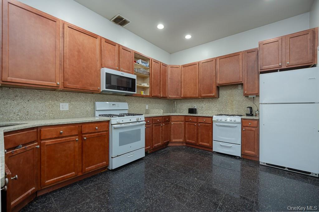 #14 photo, 85 York Road, Newburgh , NY 12721