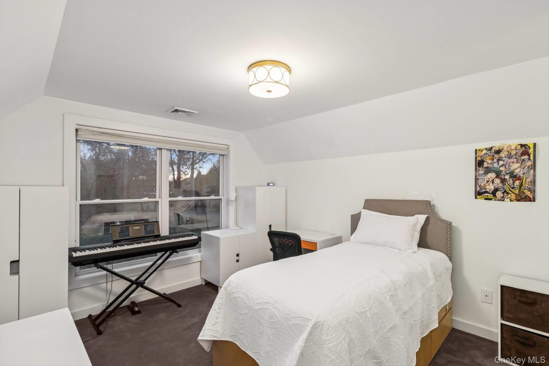 #16 photo, 19 Walnut Avenue, East Quogue , NY 11942