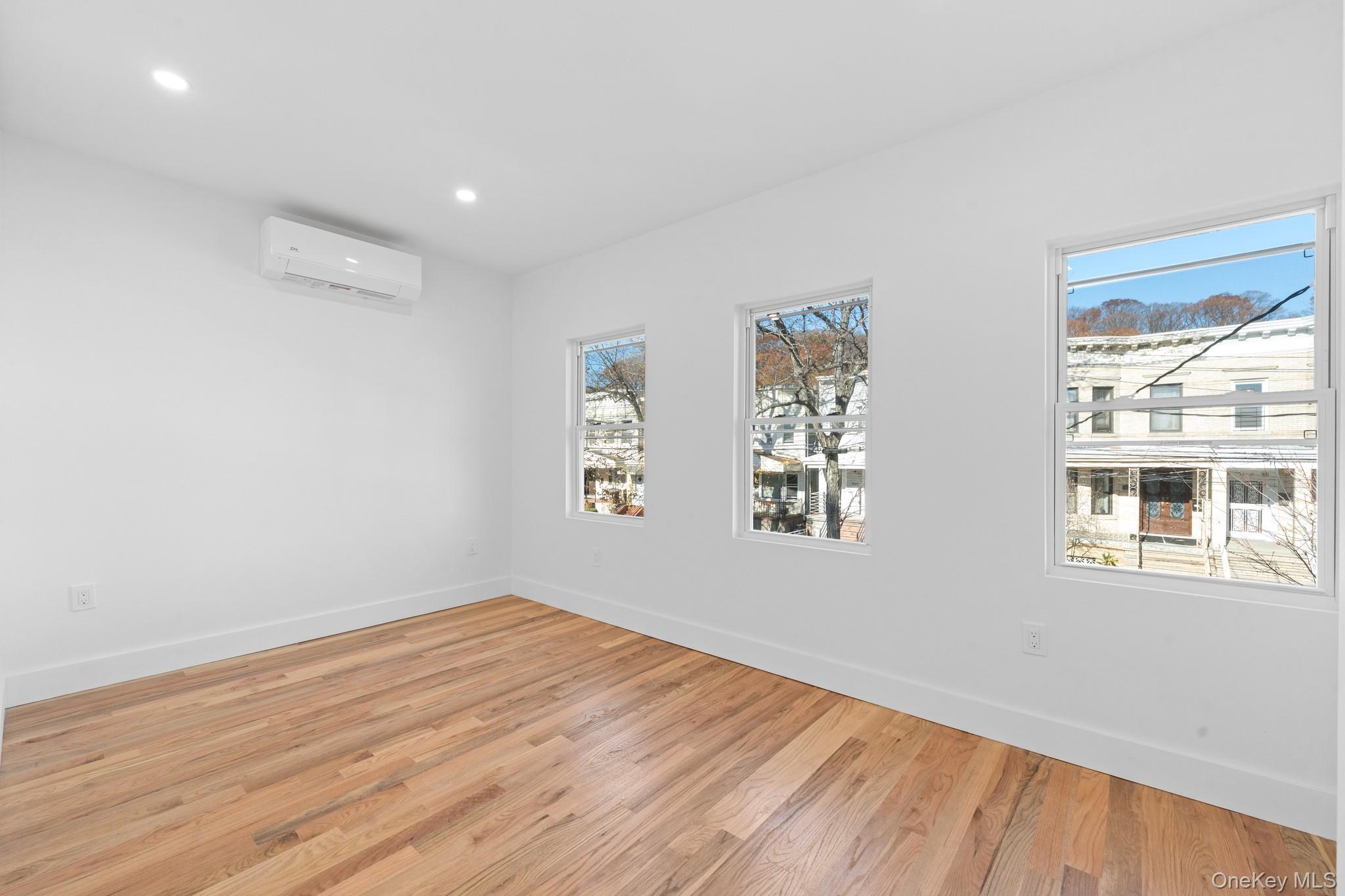 #10 photo, 7612 85th Drive, Woodhaven , NY 11421