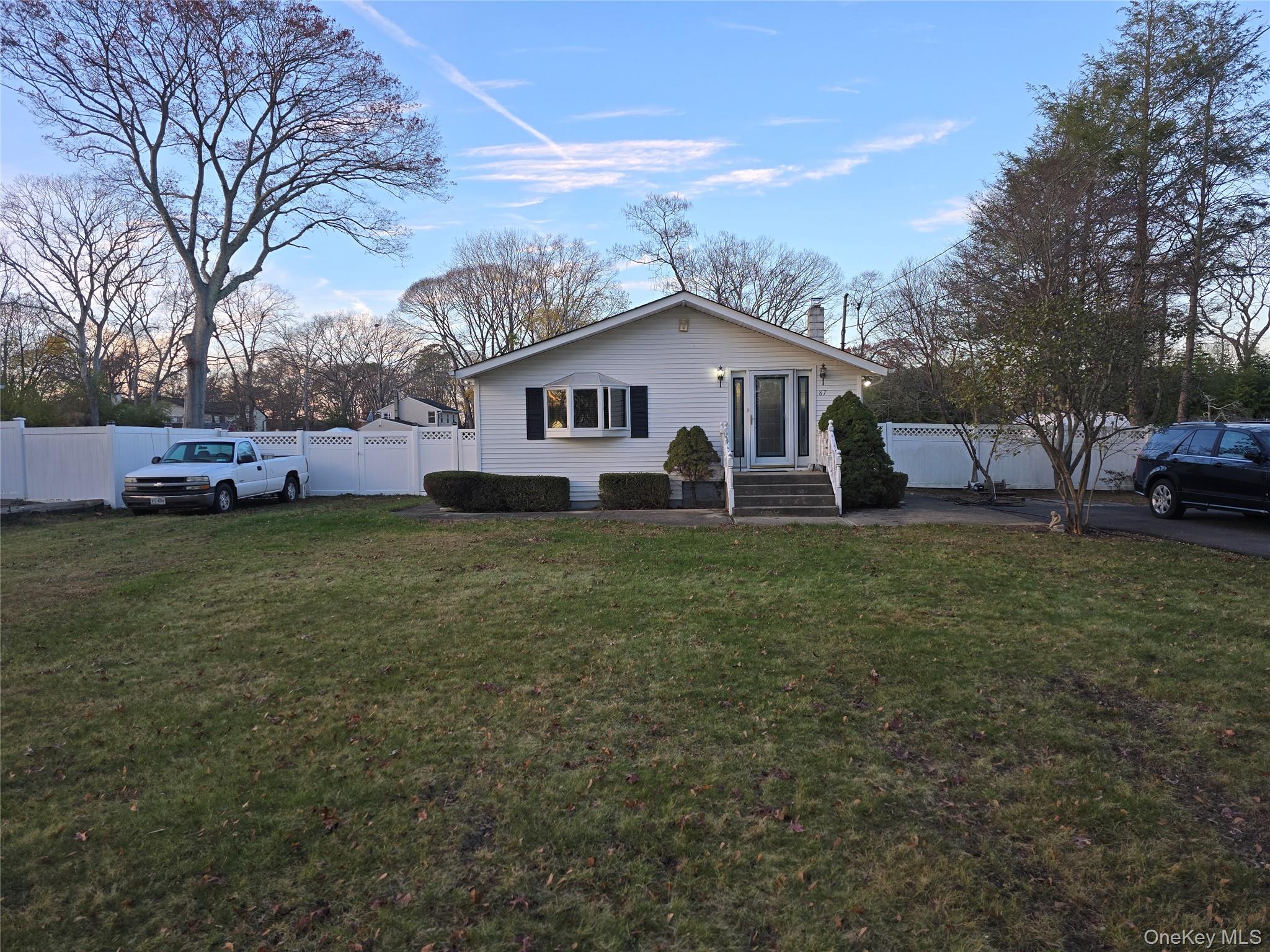 #3 photo, 87 Columbus Avenue, Central Islip , NY 11722