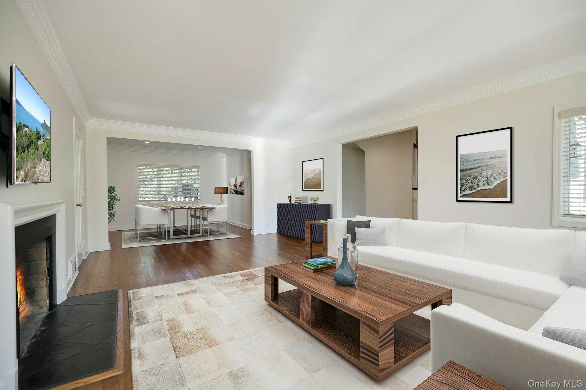 #5 photo, 81 Round Hill Road, East Hills , NY 11577