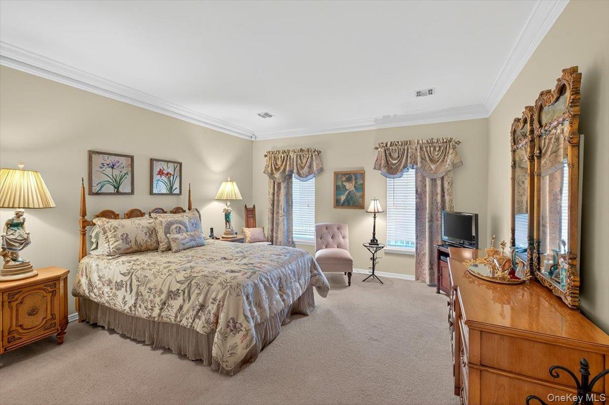 #11 photo, 41 Golden Spruce Drive, Calverton , NY 11933