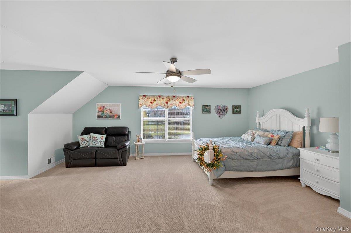 #15 photo, 41 Golden Spruce Drive, Calverton , NY 11933