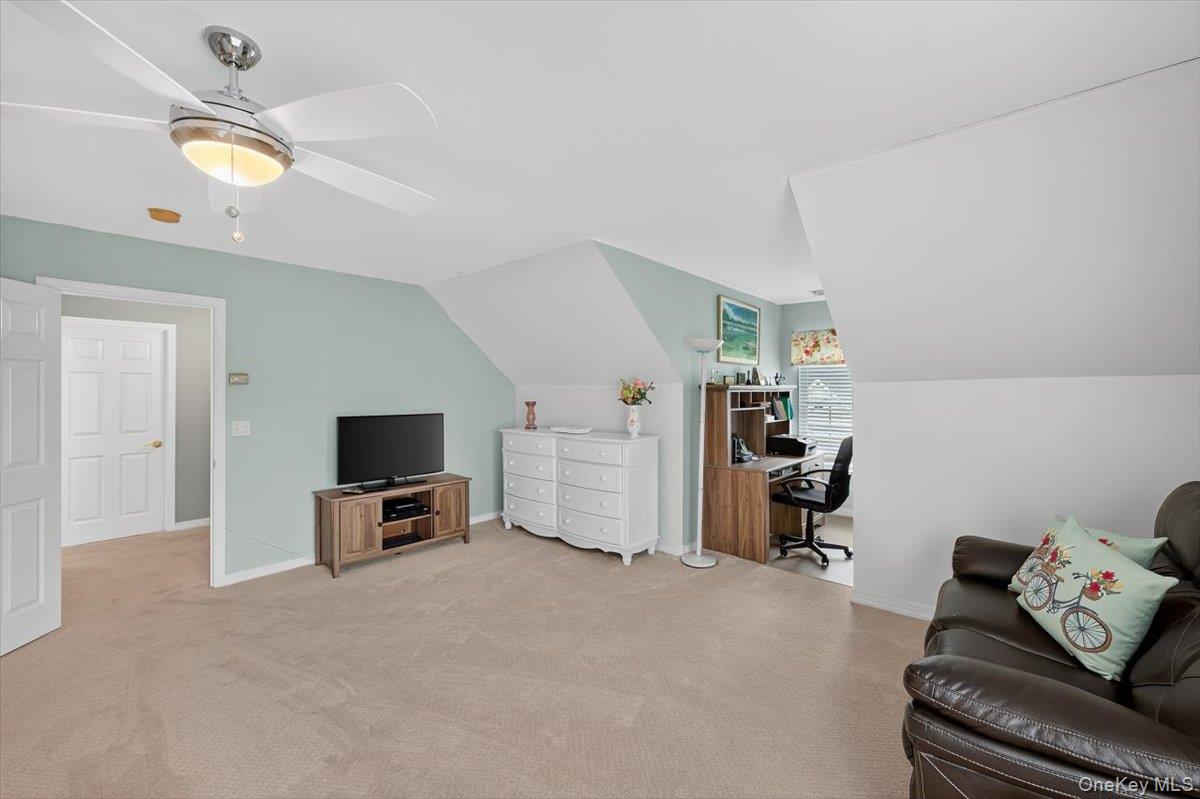 #16 photo, 41 Golden Spruce Drive, Calverton , NY 11933