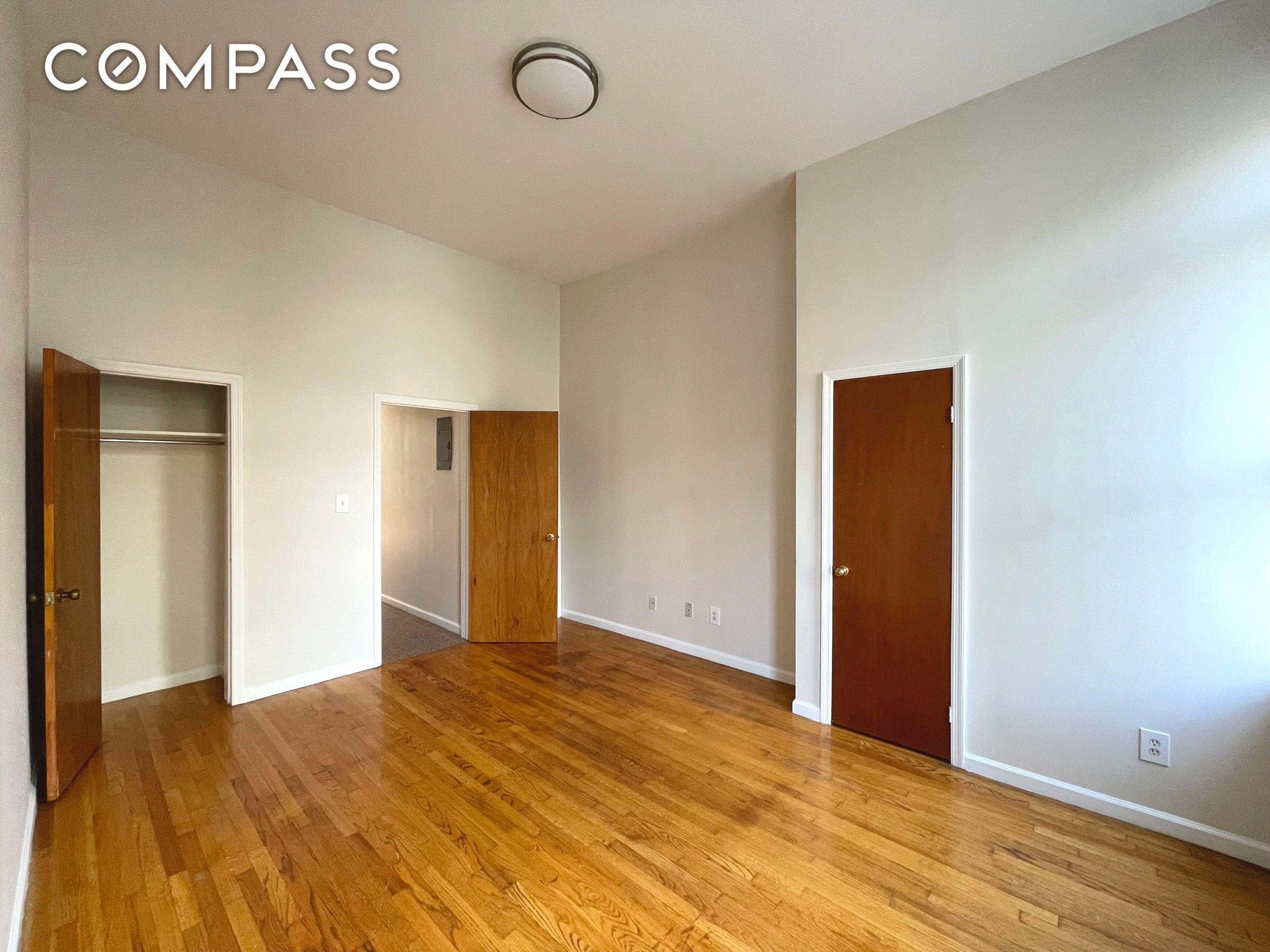 #11 photo, New York City, East Village , NY 10009