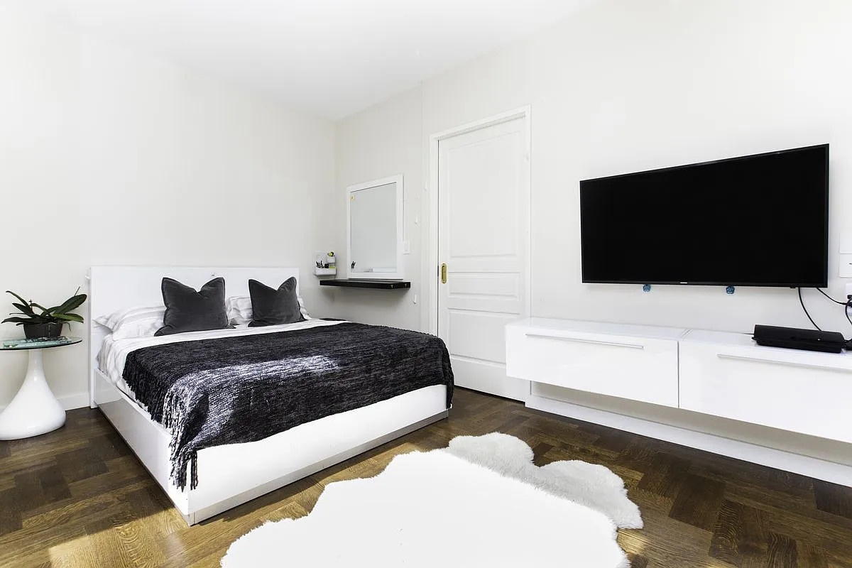 #5 photo, 220 Riverside Boulevard, Lincoln Square , NY 10069