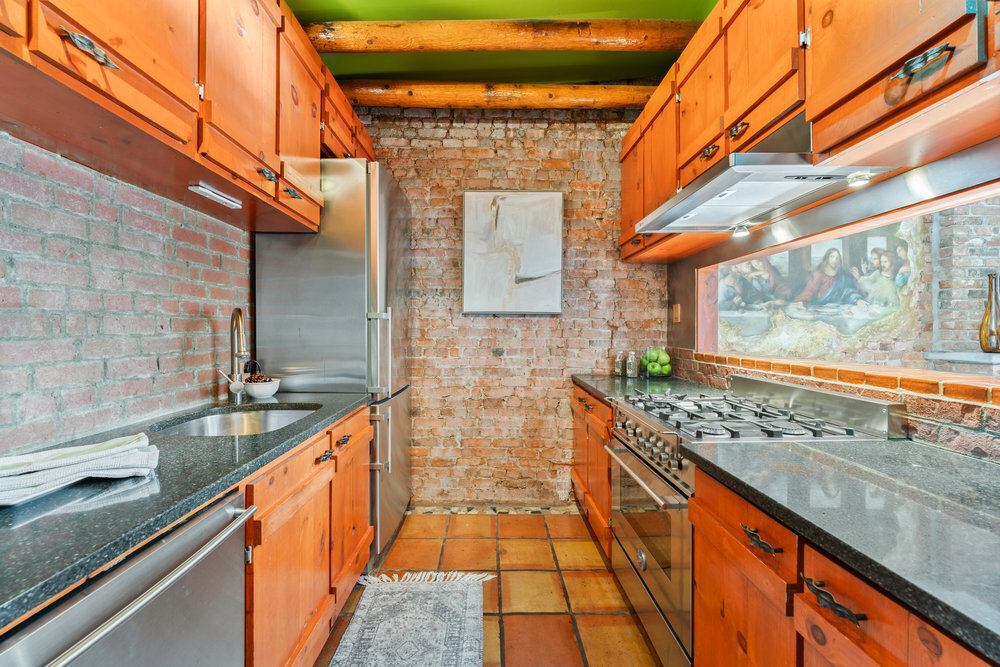 #11 photo, 463 W 47th Street, Hells Kitchen , NY 10036