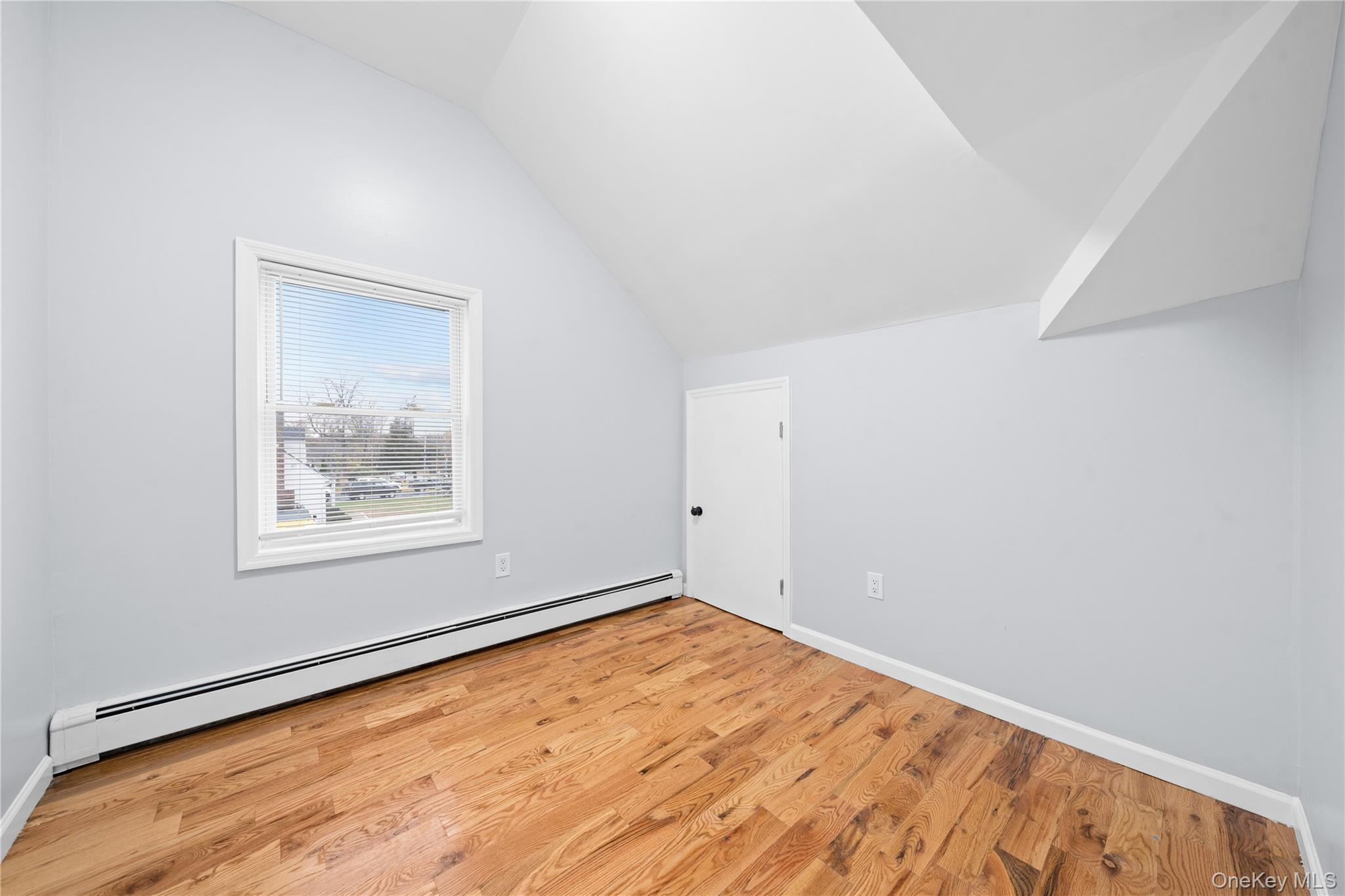 #16 photo, 36 W 19th Street, Huntington Station , NY 11746