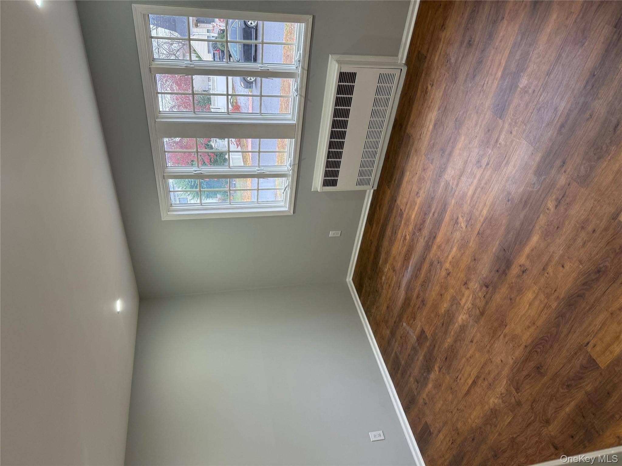 #5 photo, 1536 5th Street, West Babylon , NY 11704